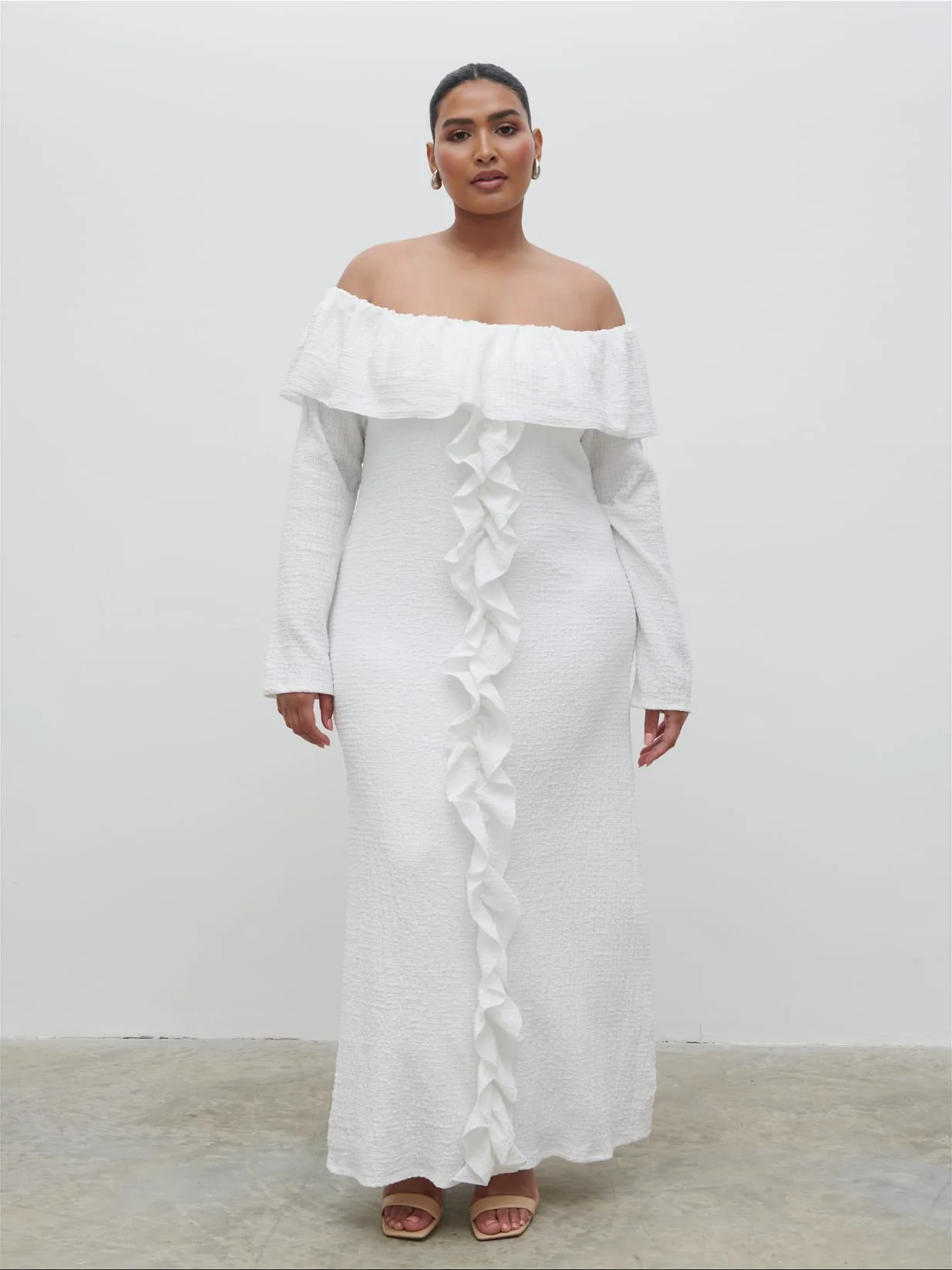 Hope Bardot Ruffle Jersey Maxi Dress Curve - Cream - Image 4