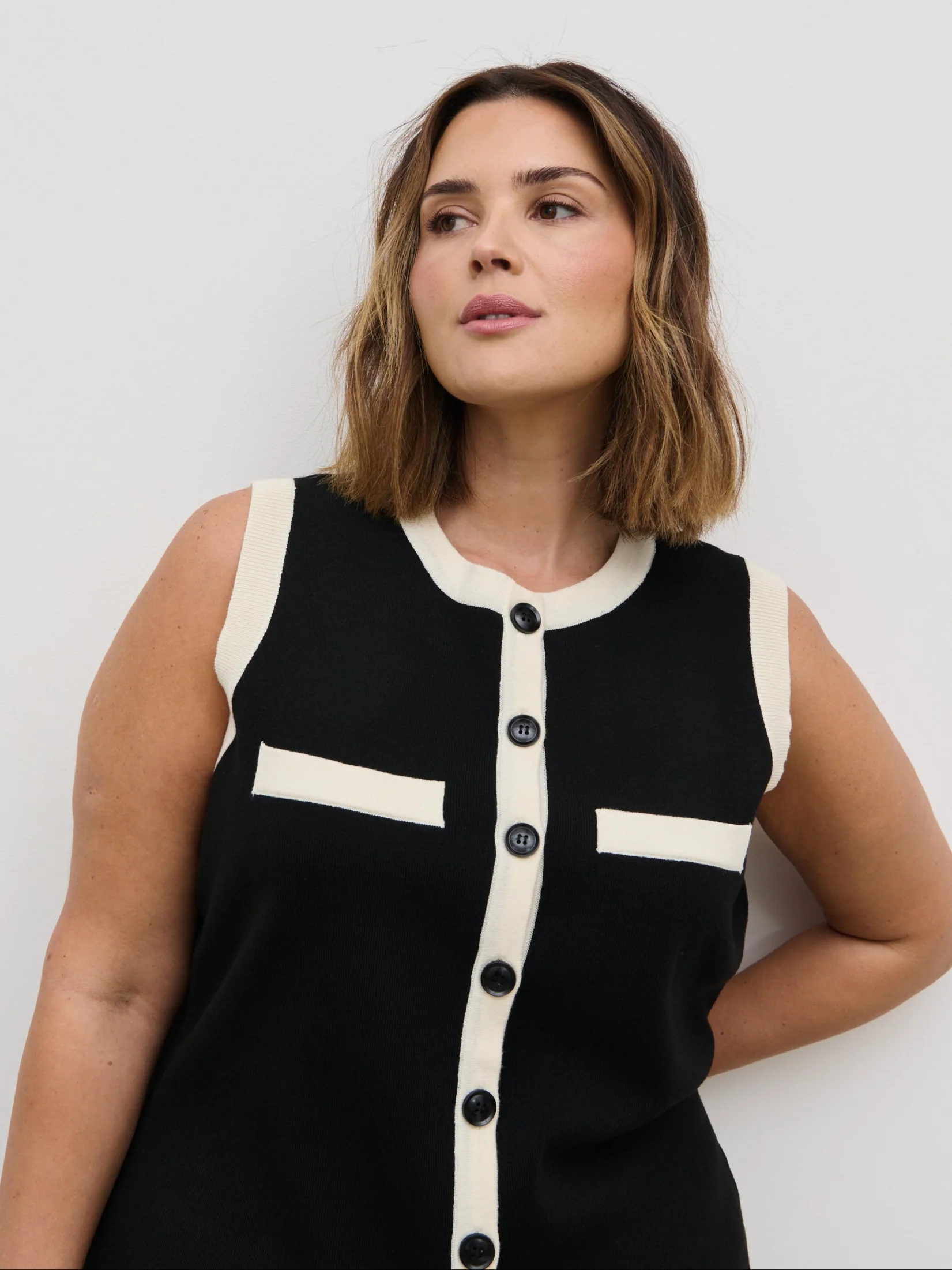 Indigo Contrast Knit Waistcoat Curve - Black and Cream - Image 5