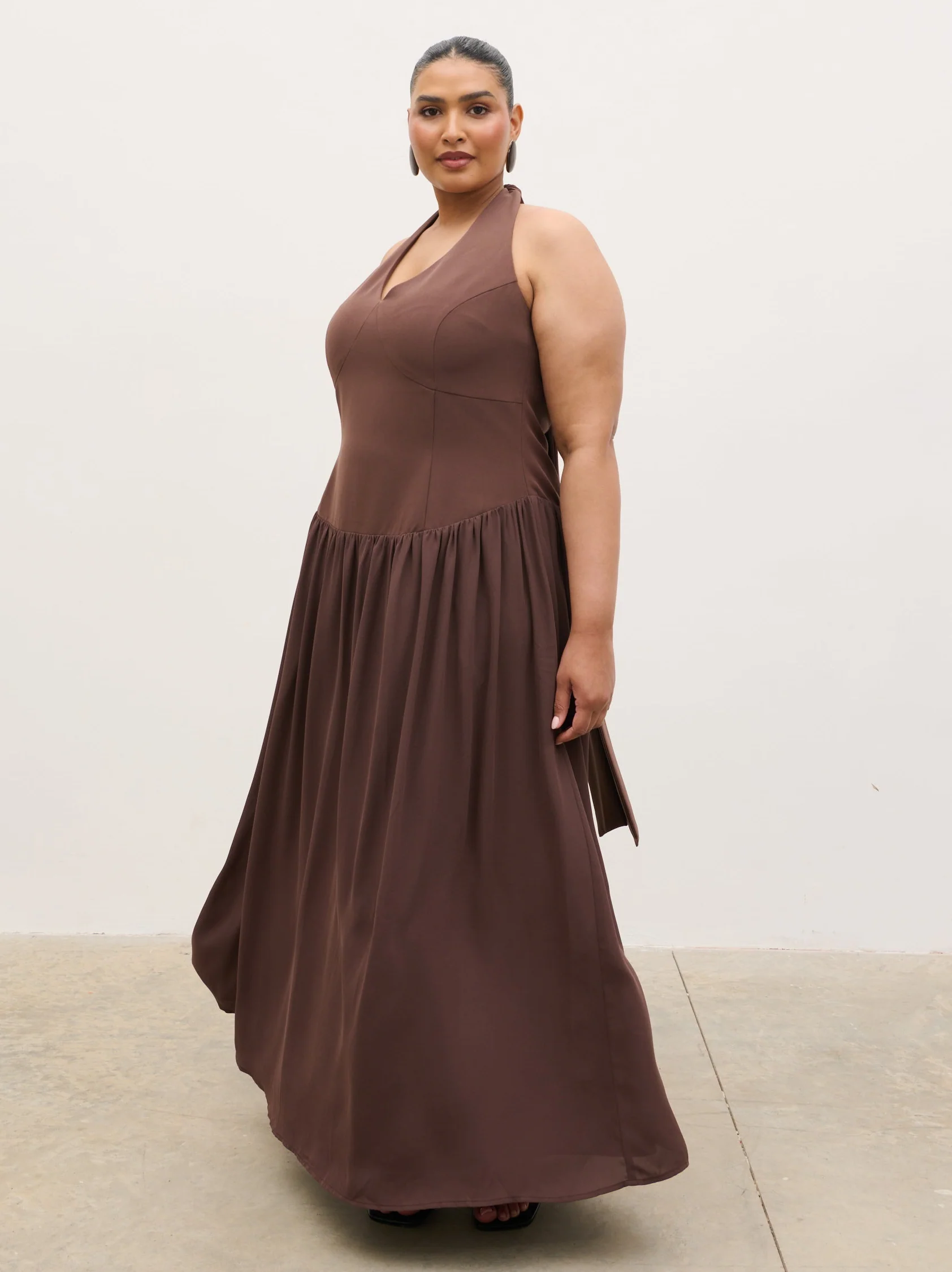 Isadora Drop Waist Maxi Dress Curve - Chocolate Brown - Image 3