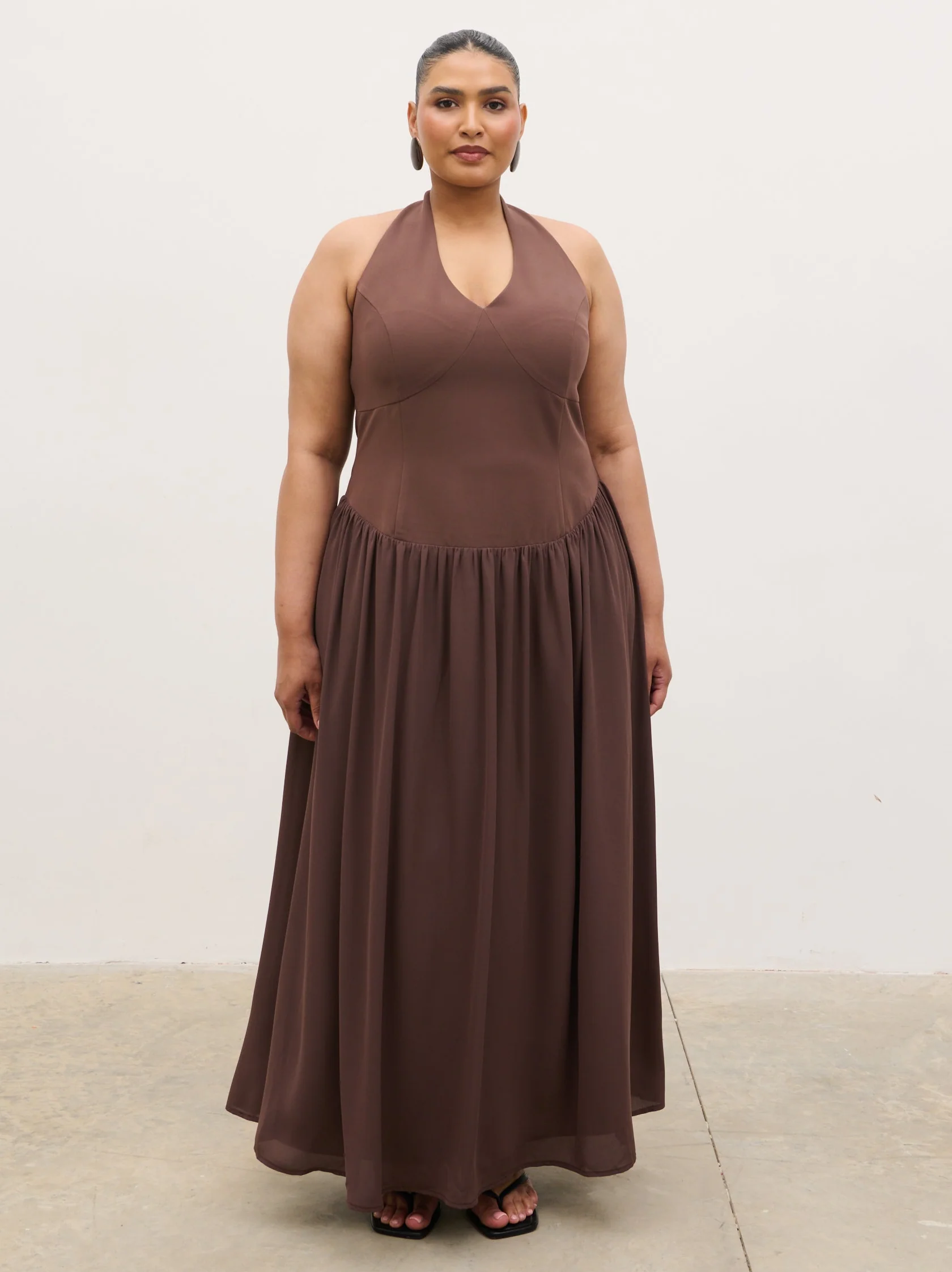 Isadora Drop Waist Maxi Dress Curve - Chocolate Brown - Image 4