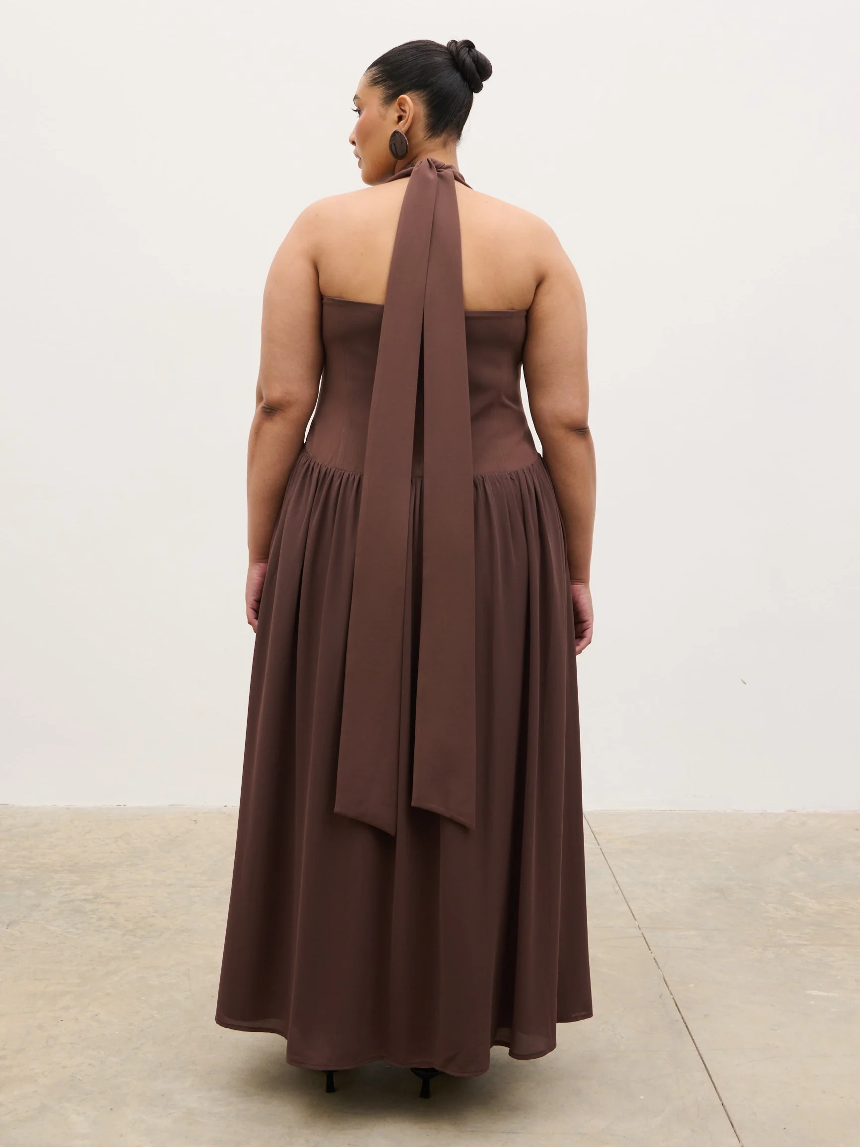 Isadora Drop Waist Maxi Dress Curve - Chocolate Brown - Image 6