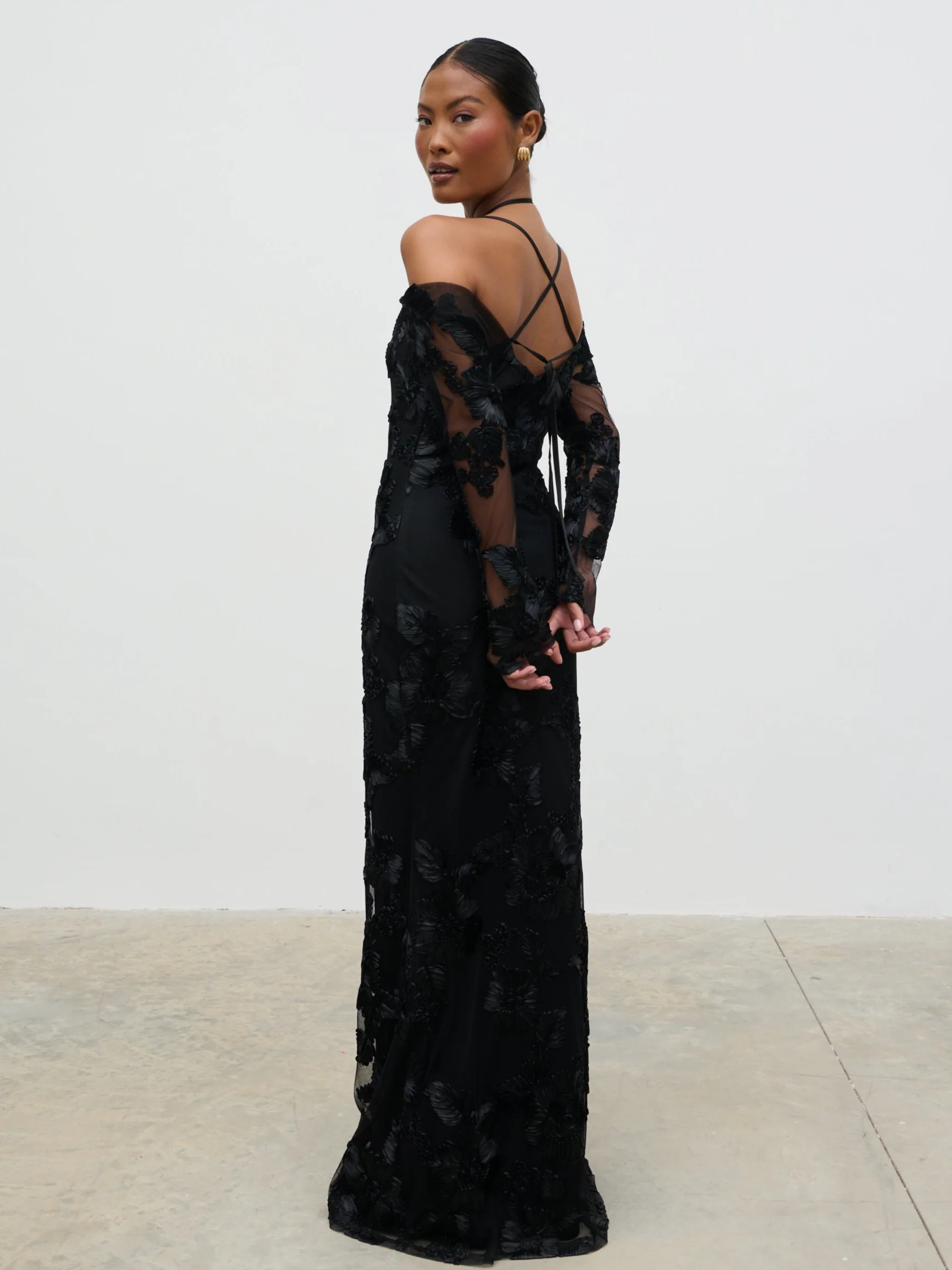 Jamila Cold Shoulder Maxi Dress - Black Jacquard Floral - Image 3
