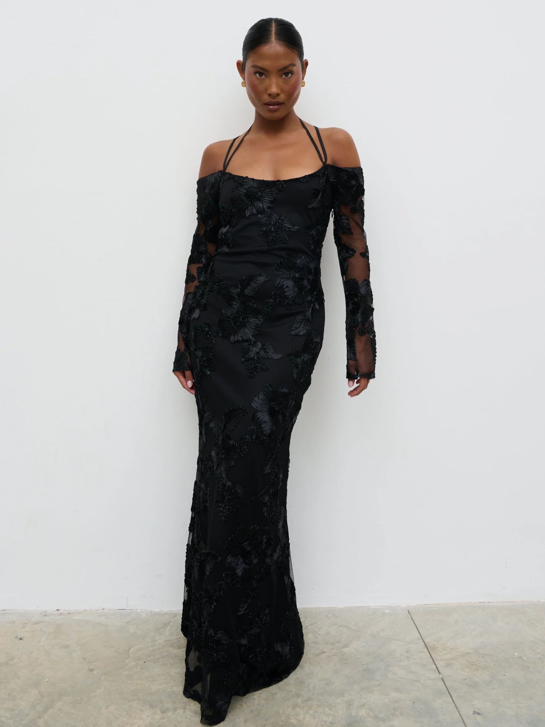 Jamila Cold Shoulder Maxi Dress - Black Jacquard Floral - Image 7