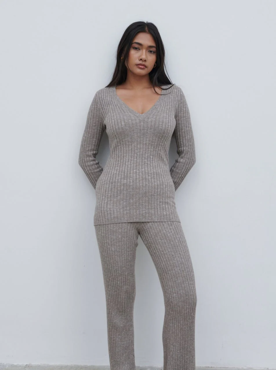 Jessie V Neck Ribbed Knit Top with Scarf - Grey Marl - Image 7