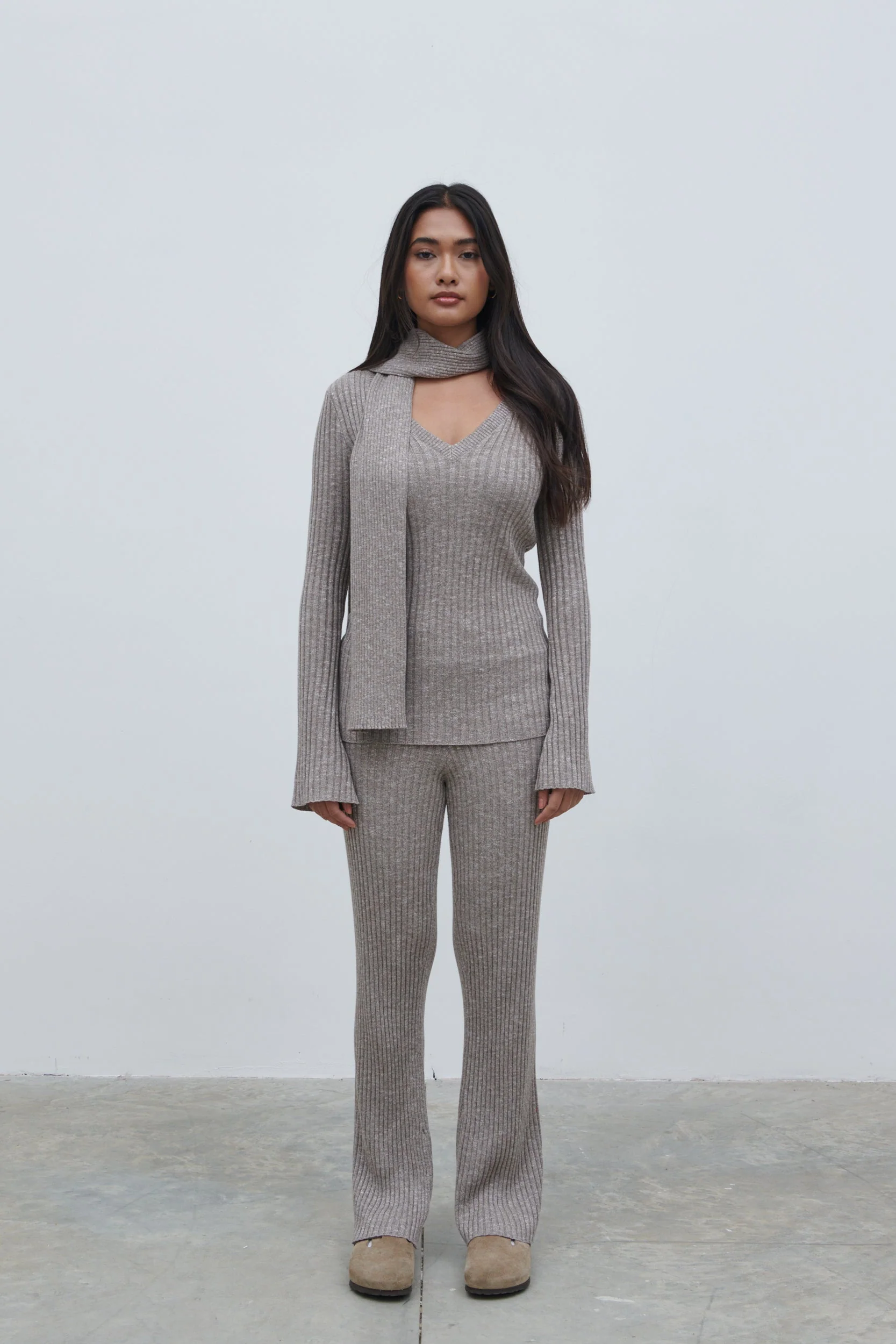 Jessie V Neck Ribbed Knit Top with Scarf - Grey Marl - Image 8