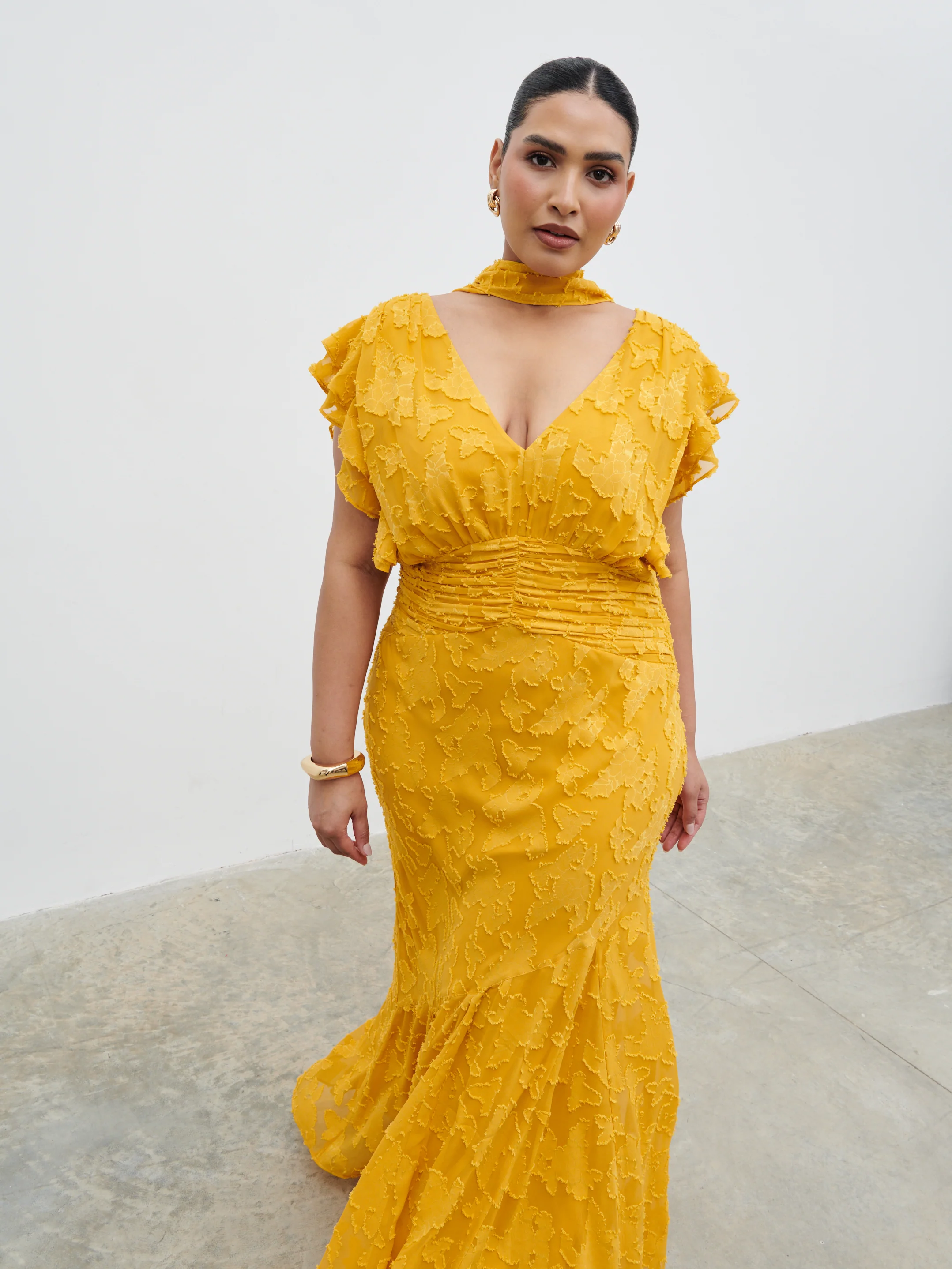 Katelynn Frill Jacquard Maxi Dress Curve - Yellow Ochre - Image 5