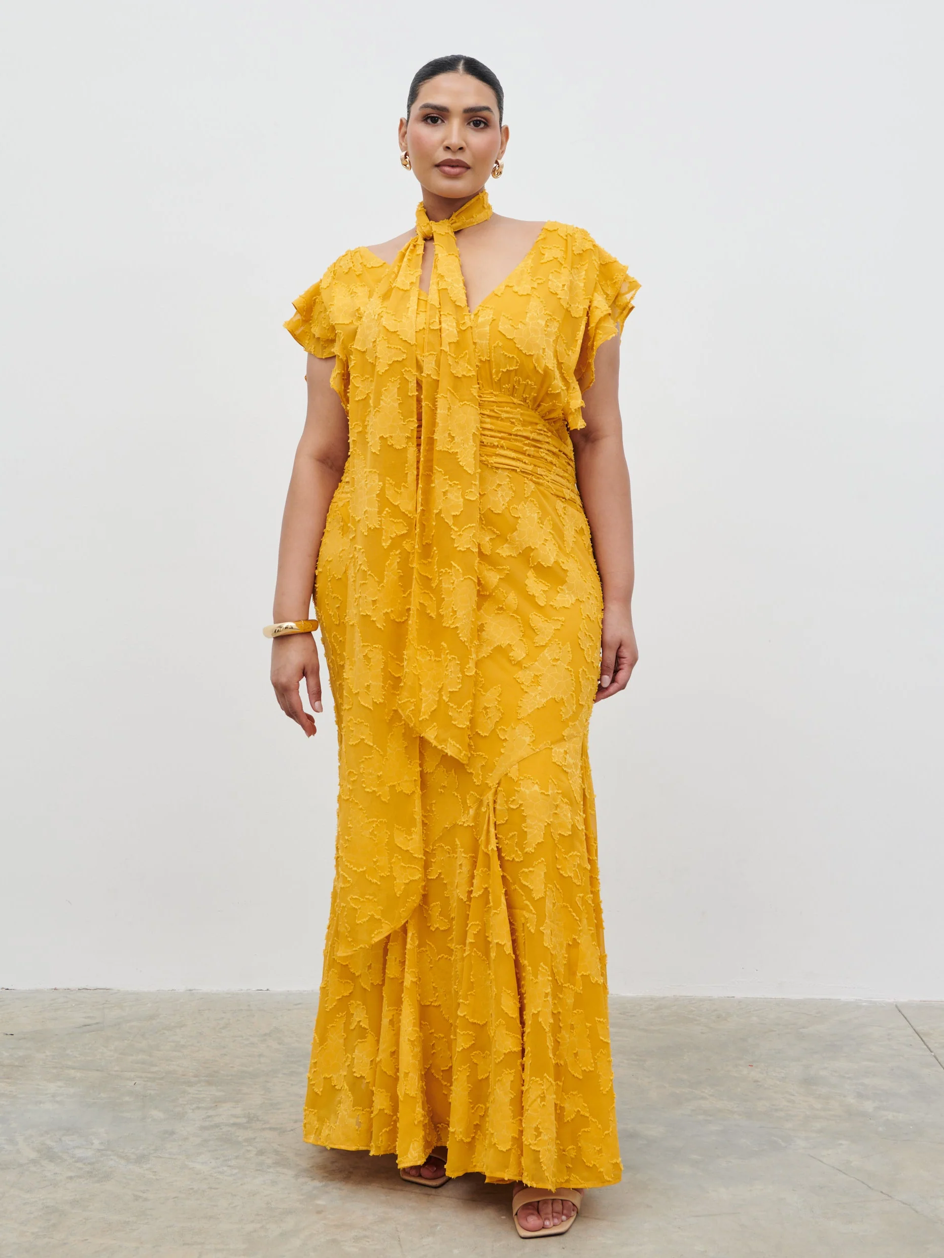 Katelynn Frill Jacquard Maxi Dress Curve - Yellow Ochre - Image 7