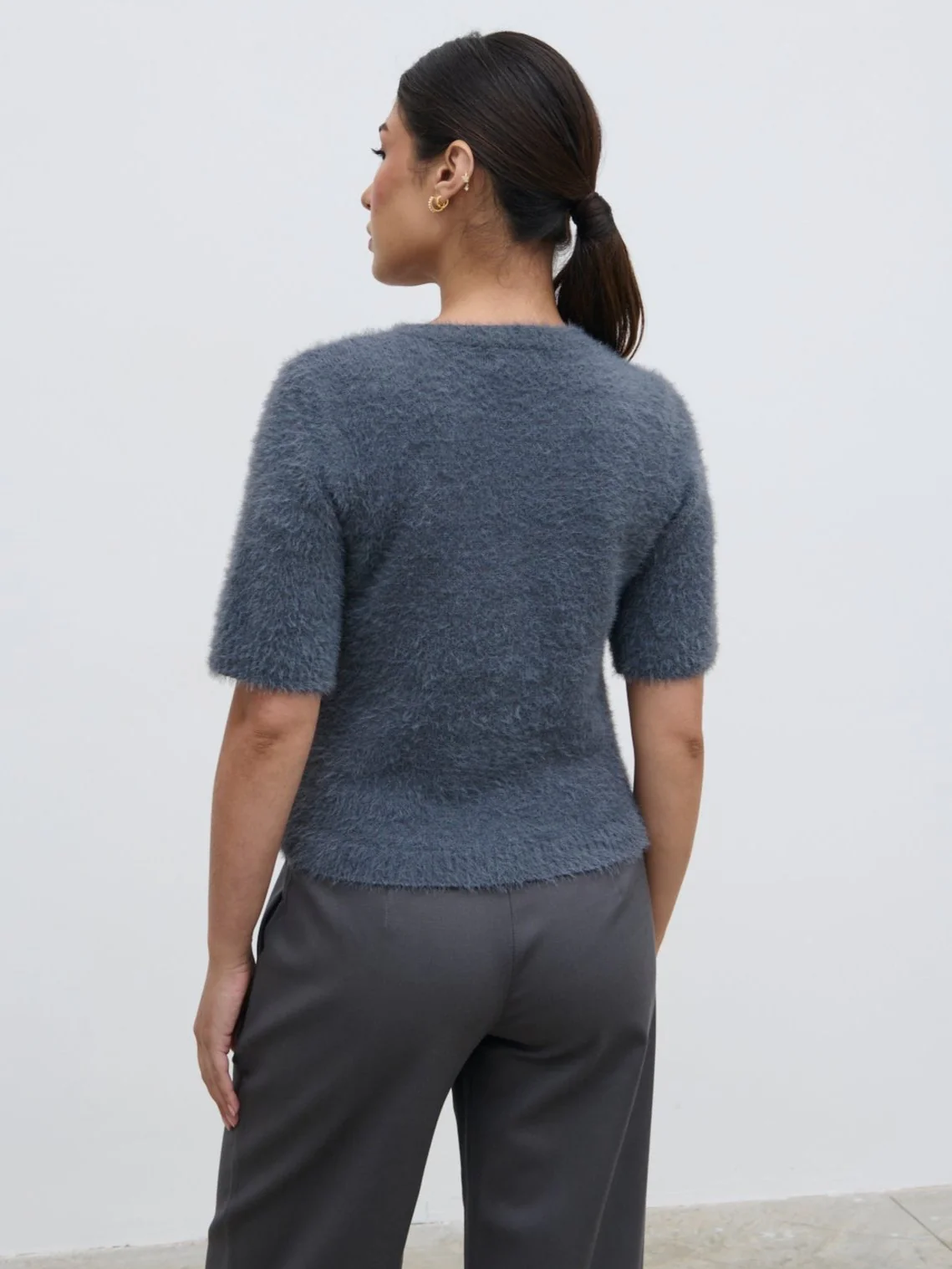 Kelly Cropped Fluffy Knit T-Shirt - Charcoal - Image 4