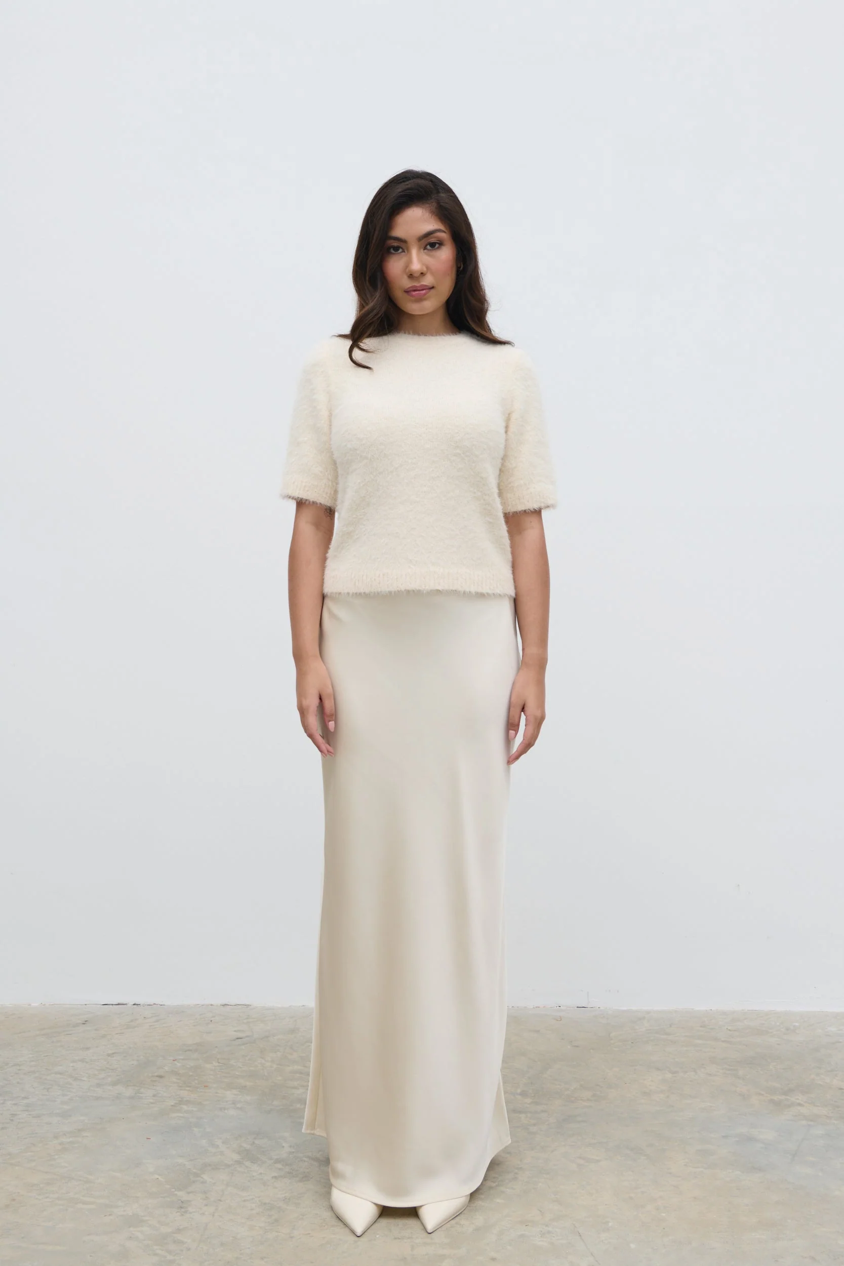 Kelly Cropped Fluffy Knit T-Shirt - Cream - Image 6