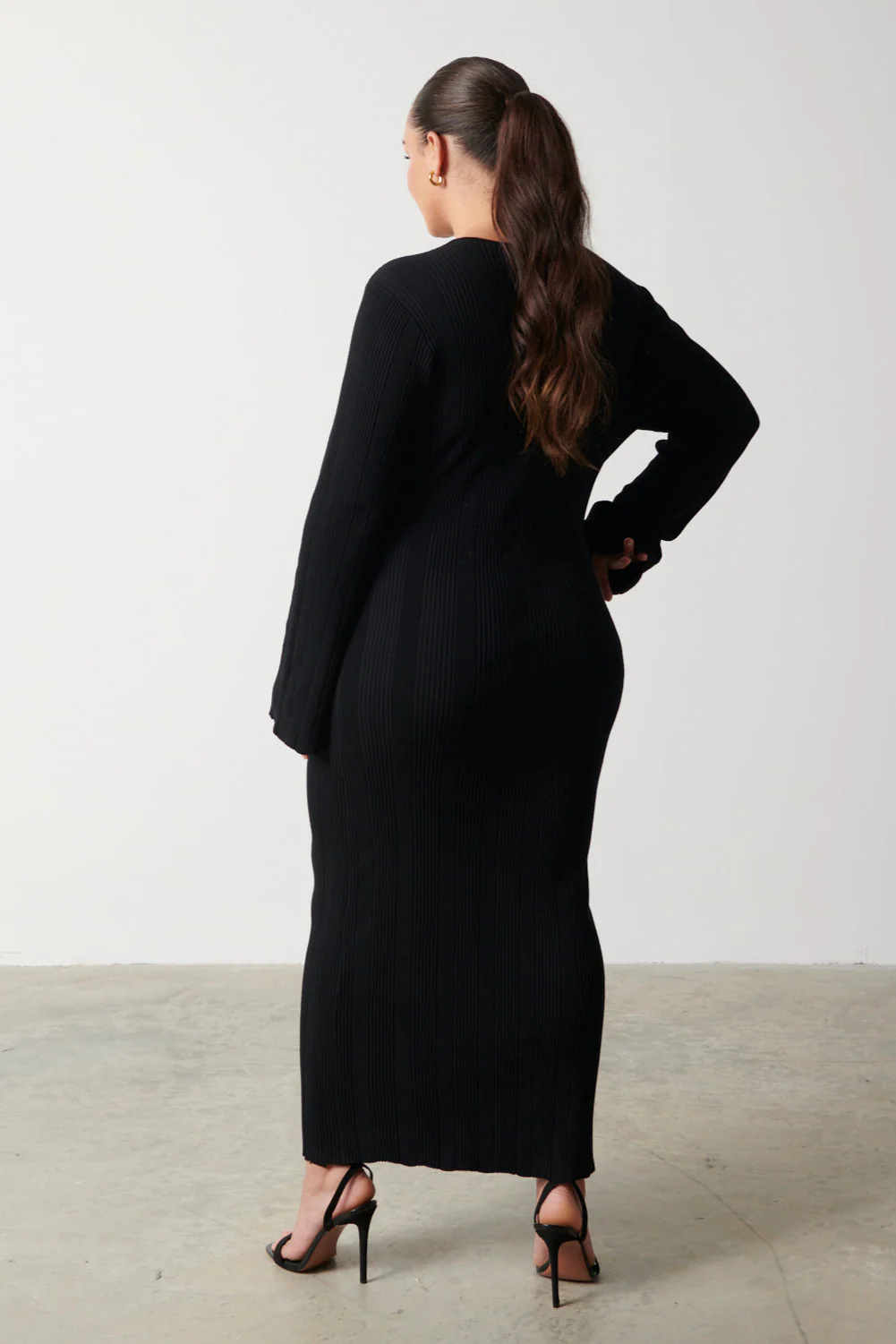 Lana Sweetheart Neck Knit Dress Curve - Black - Image 3
