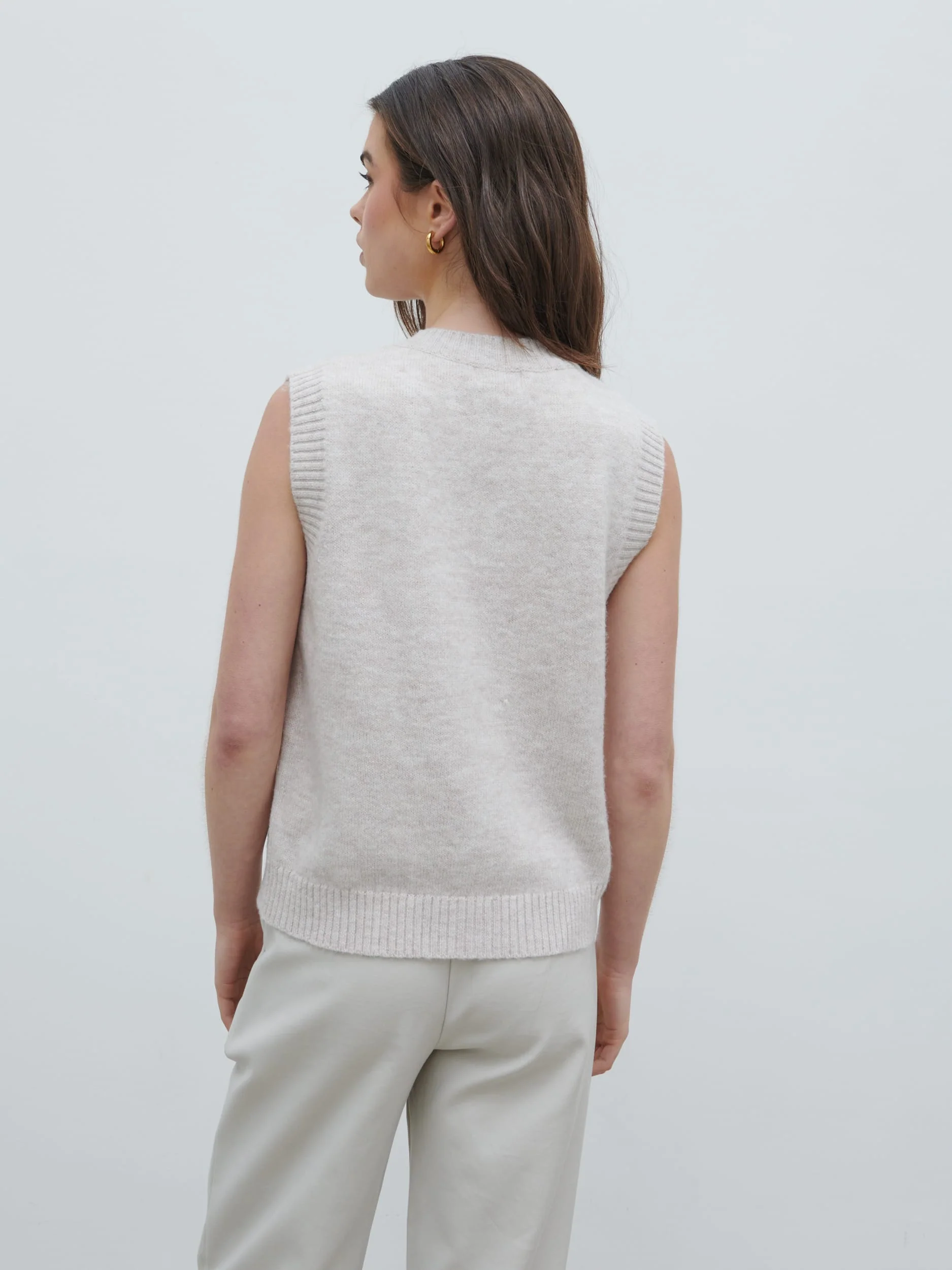 Leonora Fluffy Knit Waistcoat - Chalk - Image 11