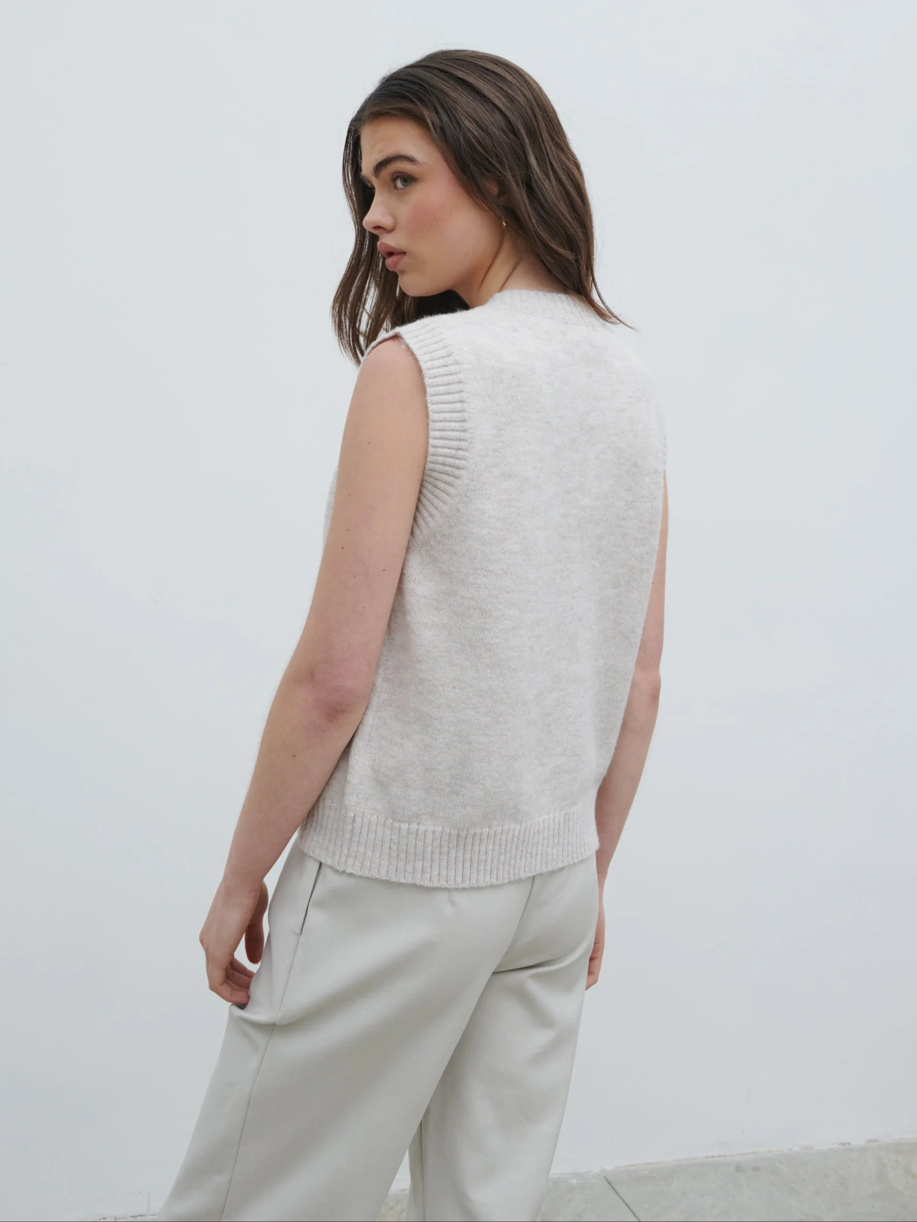 Leonora Fluffy Knit Waistcoat - Chalk - Image 12