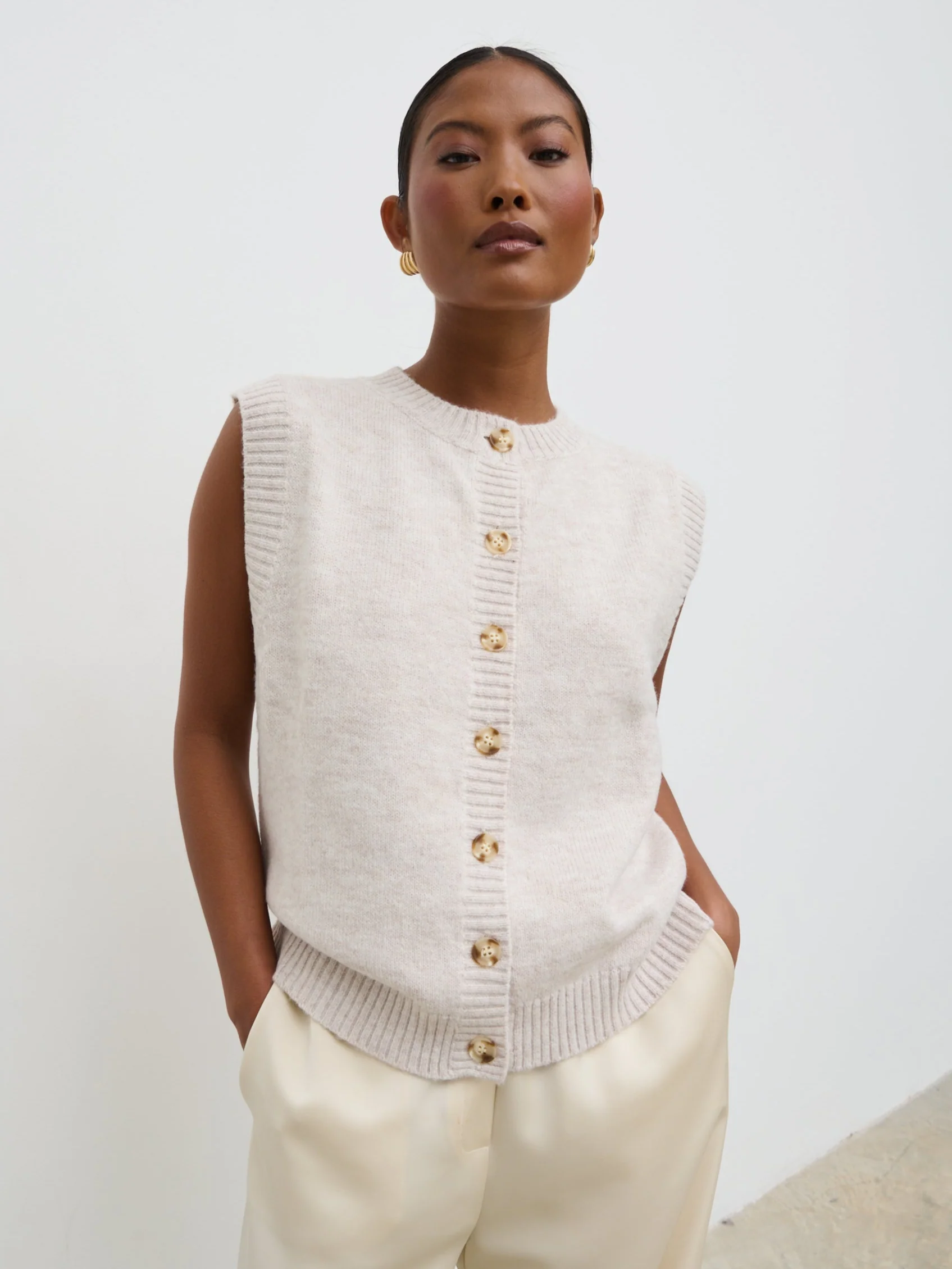 Leonora Fluffy Knit Waistcoat - Chalk - Image 3