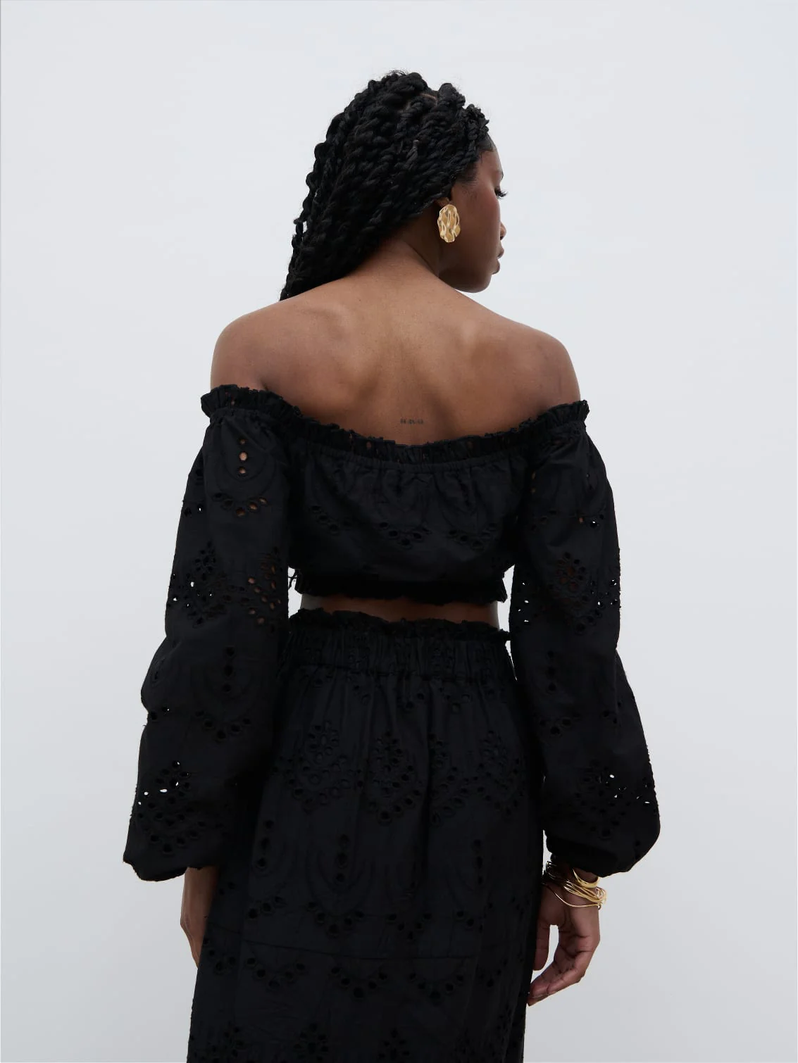 Lilla Broderie Cropped Top - Black - Image 4
