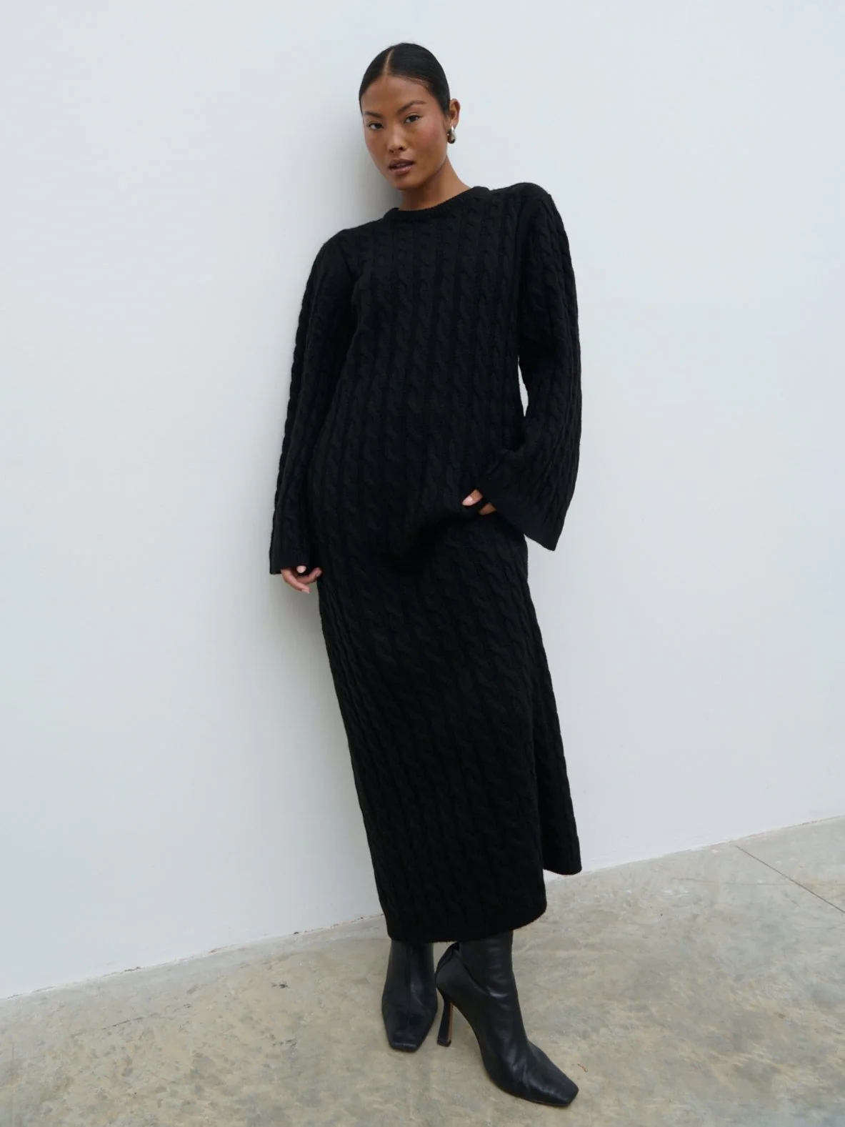 Lorelai Cable Knit Midaxi Dress - Black - Image 4