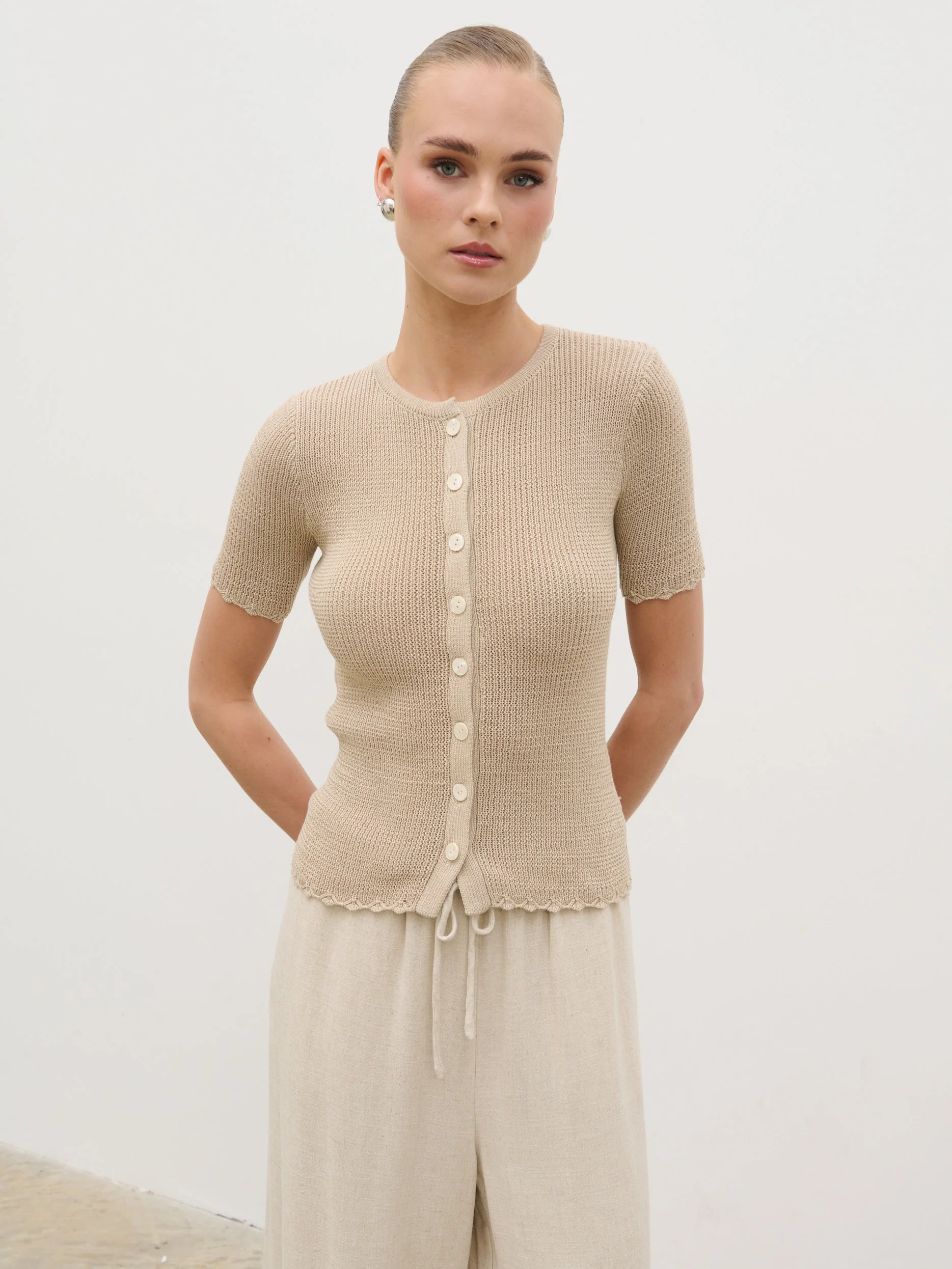 Louna Scallop Detail Cream Knit Button Top - Beige - Image 2