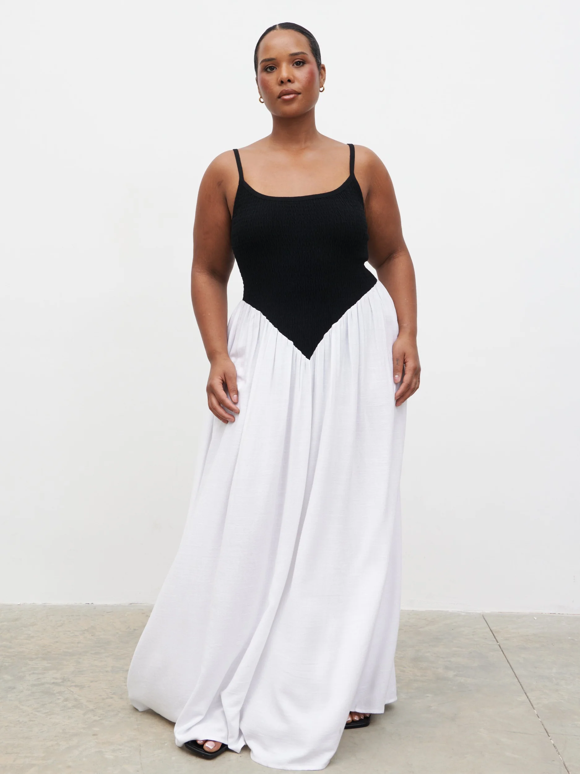 Maude Shirred Contrast Maxi Dress Curve - Black and Cream - Image 3