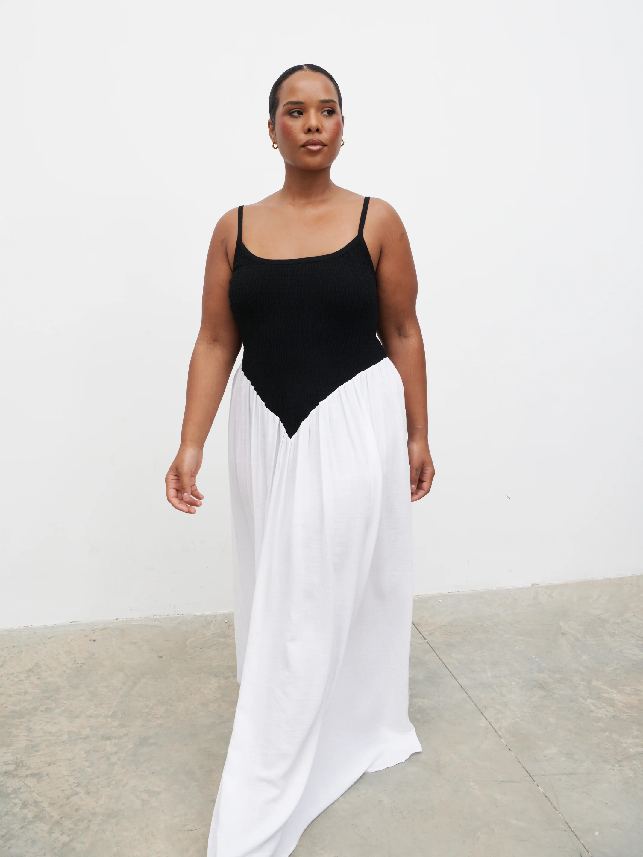 Maude Shirred Contrast Maxi Dress Curve - Black and Cream - Image 5