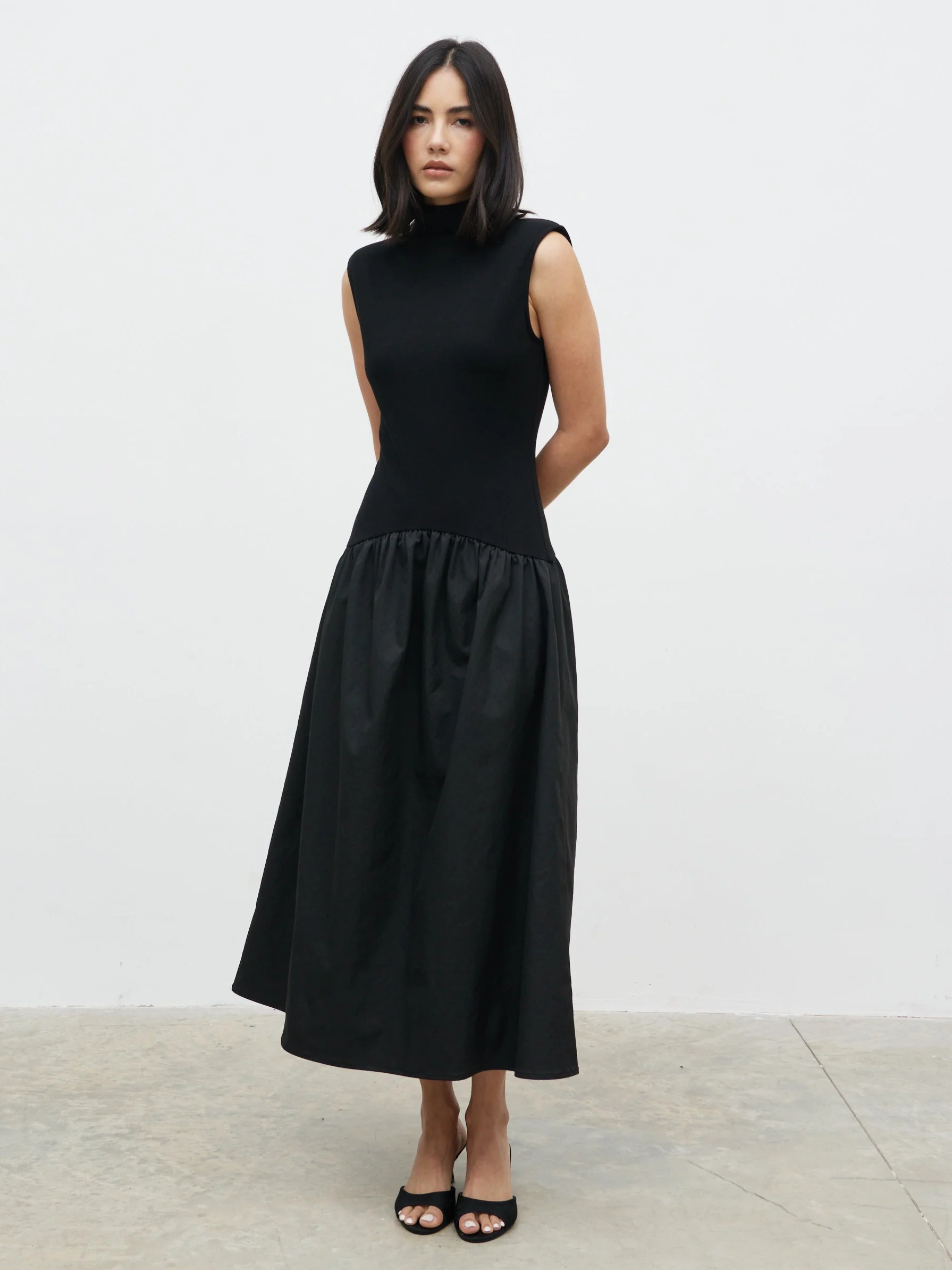 Naia Drop Waist Sleeveless Midaxi Dress - Black - Image 5