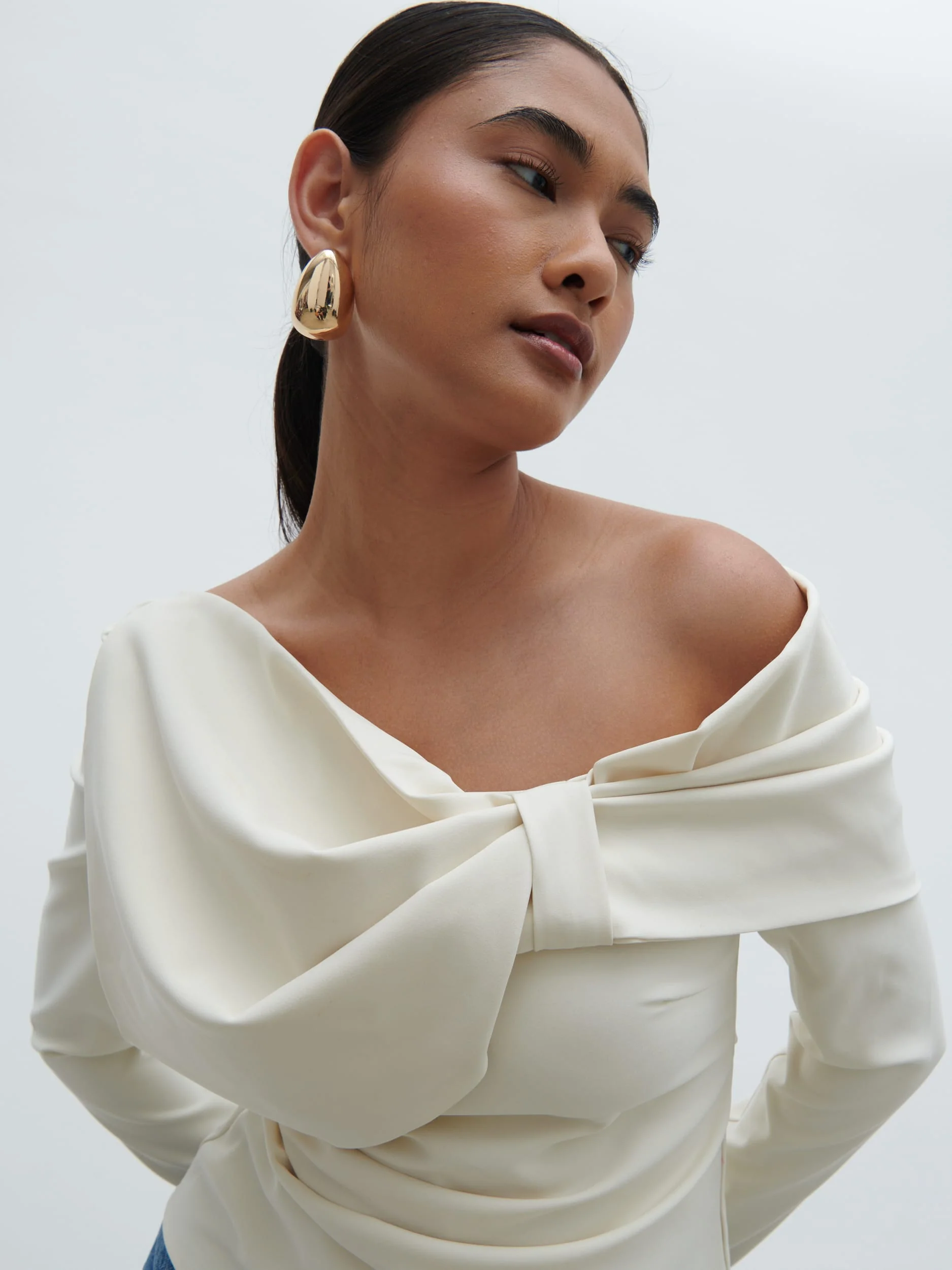 Naomi Exaggerated Bow Top - Cream - Image 3