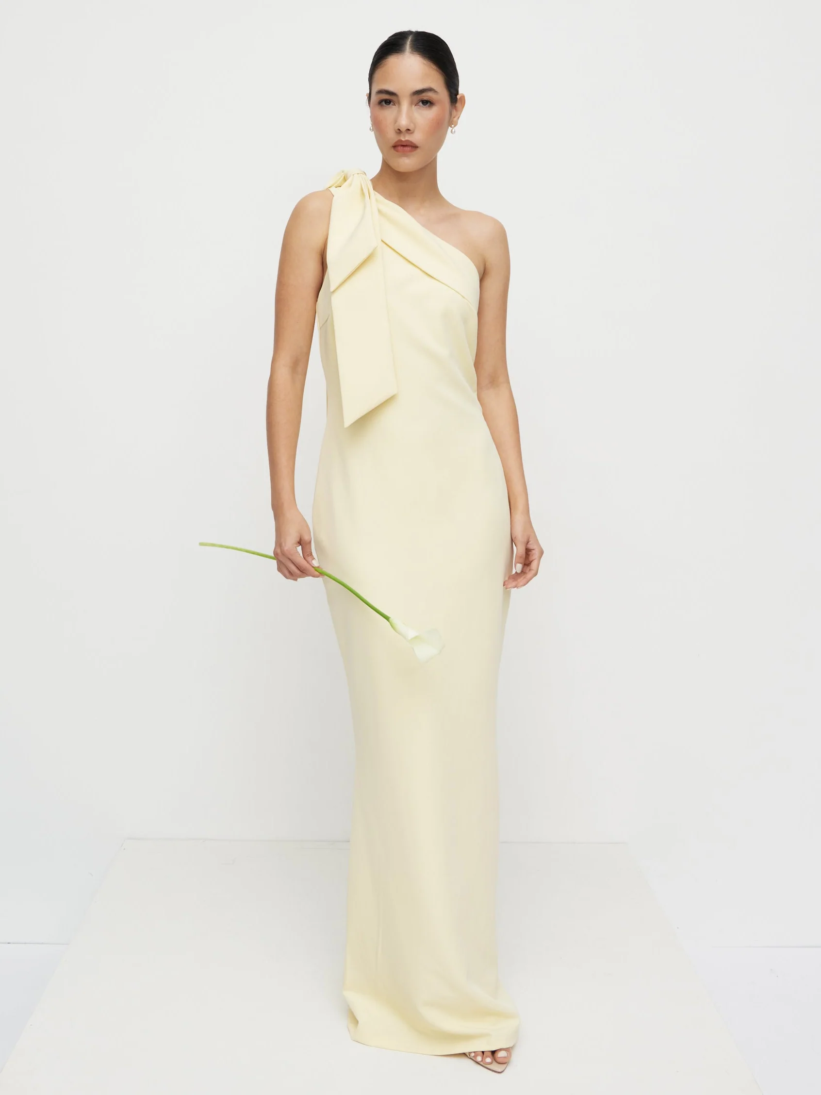 Nevaeh One Shoulder Crepe Maxi Dress - Lemon - Image 2