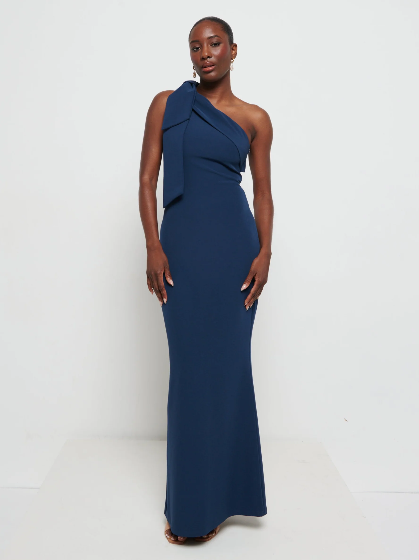 Nevaeh One Shoulder Crepe Maxi Bridesmaid Dress - Navy - Image 3