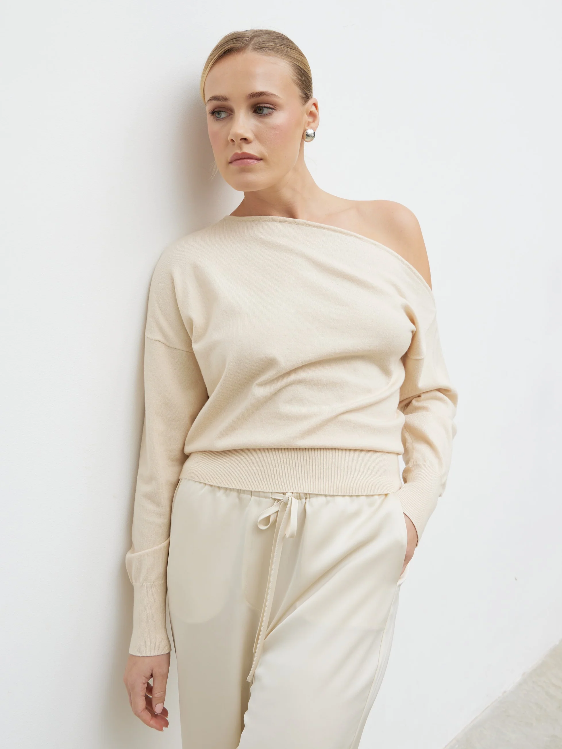 Paris Single Shoulder Knit Jumper - Beige - Image 5