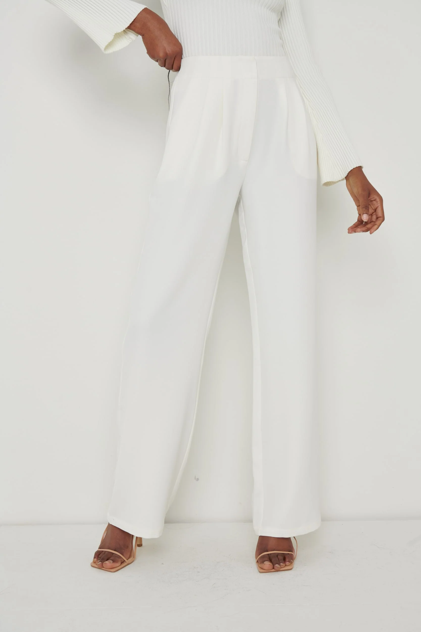 Parker High Waisted Box Pleat Trouser - Cream - Image 2