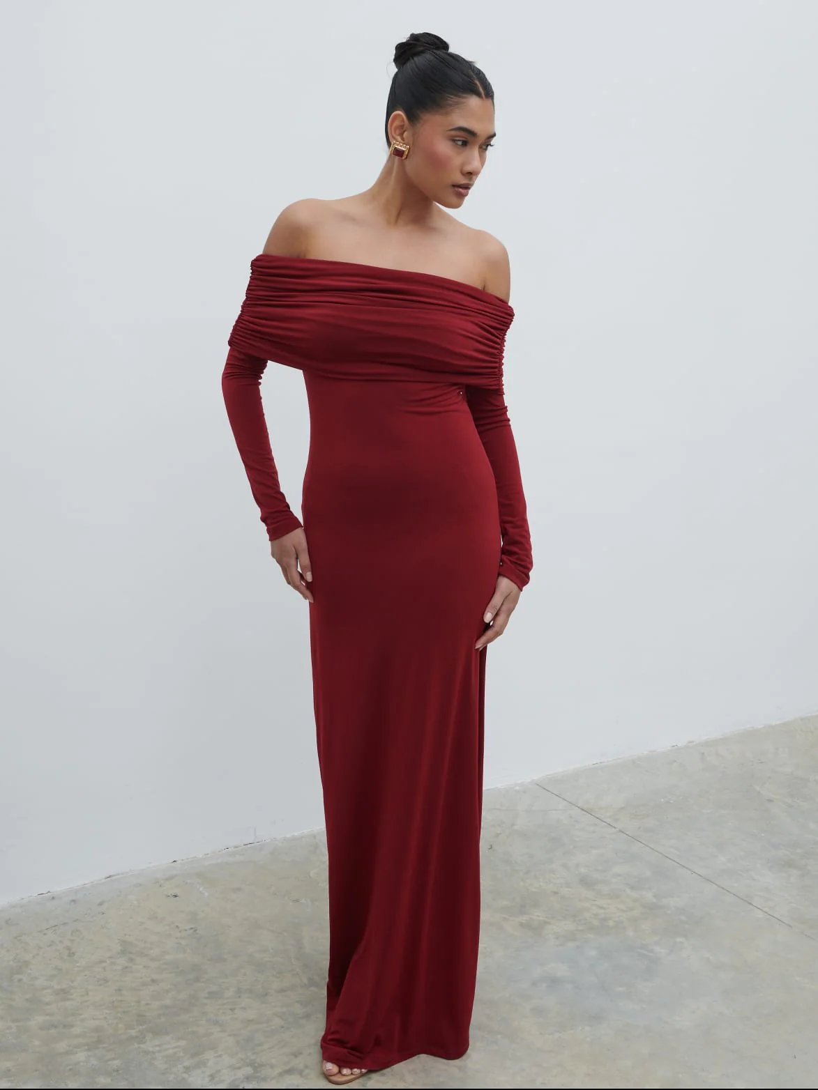 Perrie Bardot Jersey Maxi Dress - Burgundy - Image 4