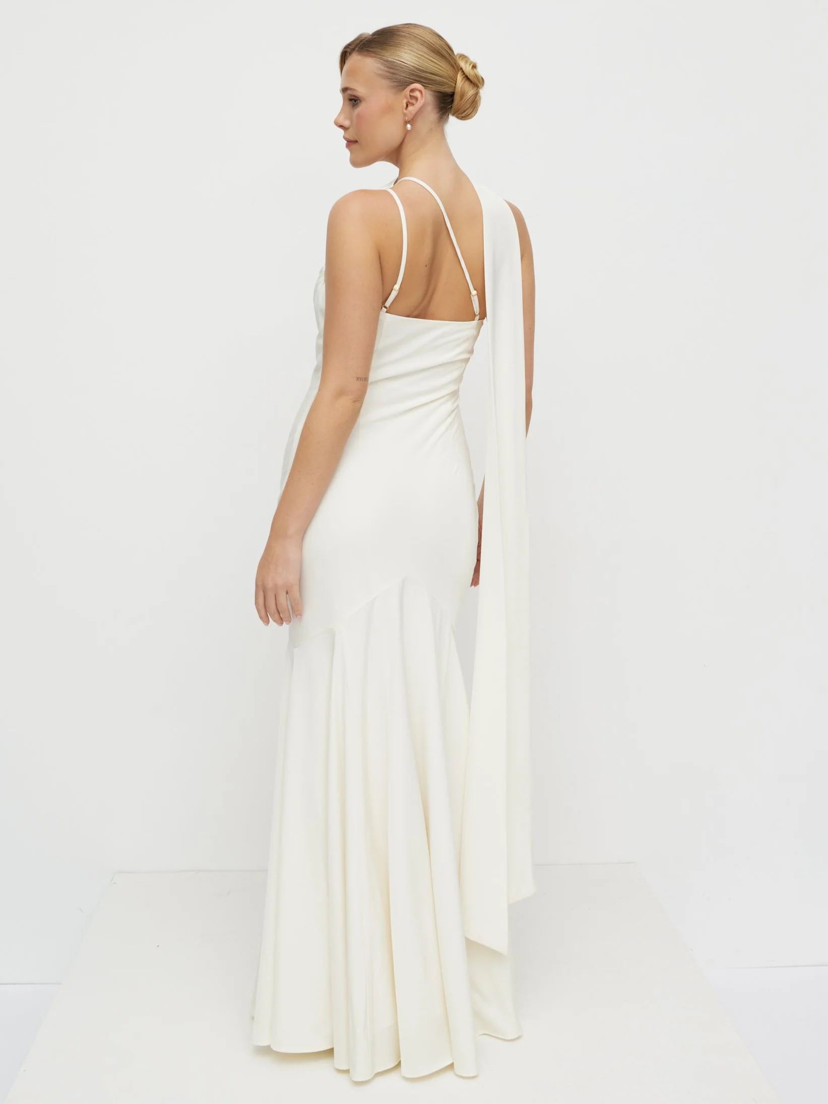 Porto One Shoulder Godet Maxi Dress - Ivory - Image 5