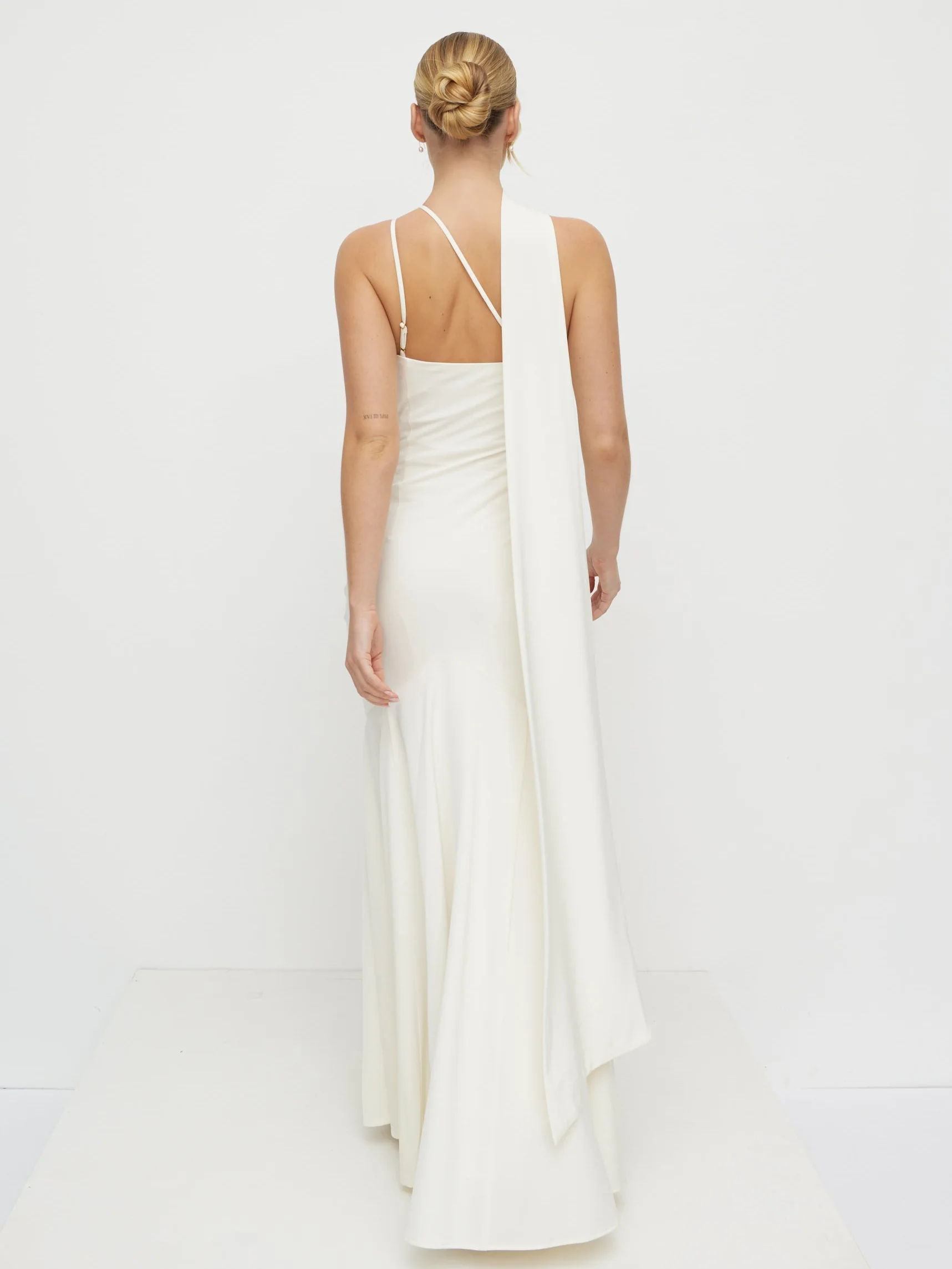 Porto One Shoulder Godet Maxi Dress - Ivory - Image 8