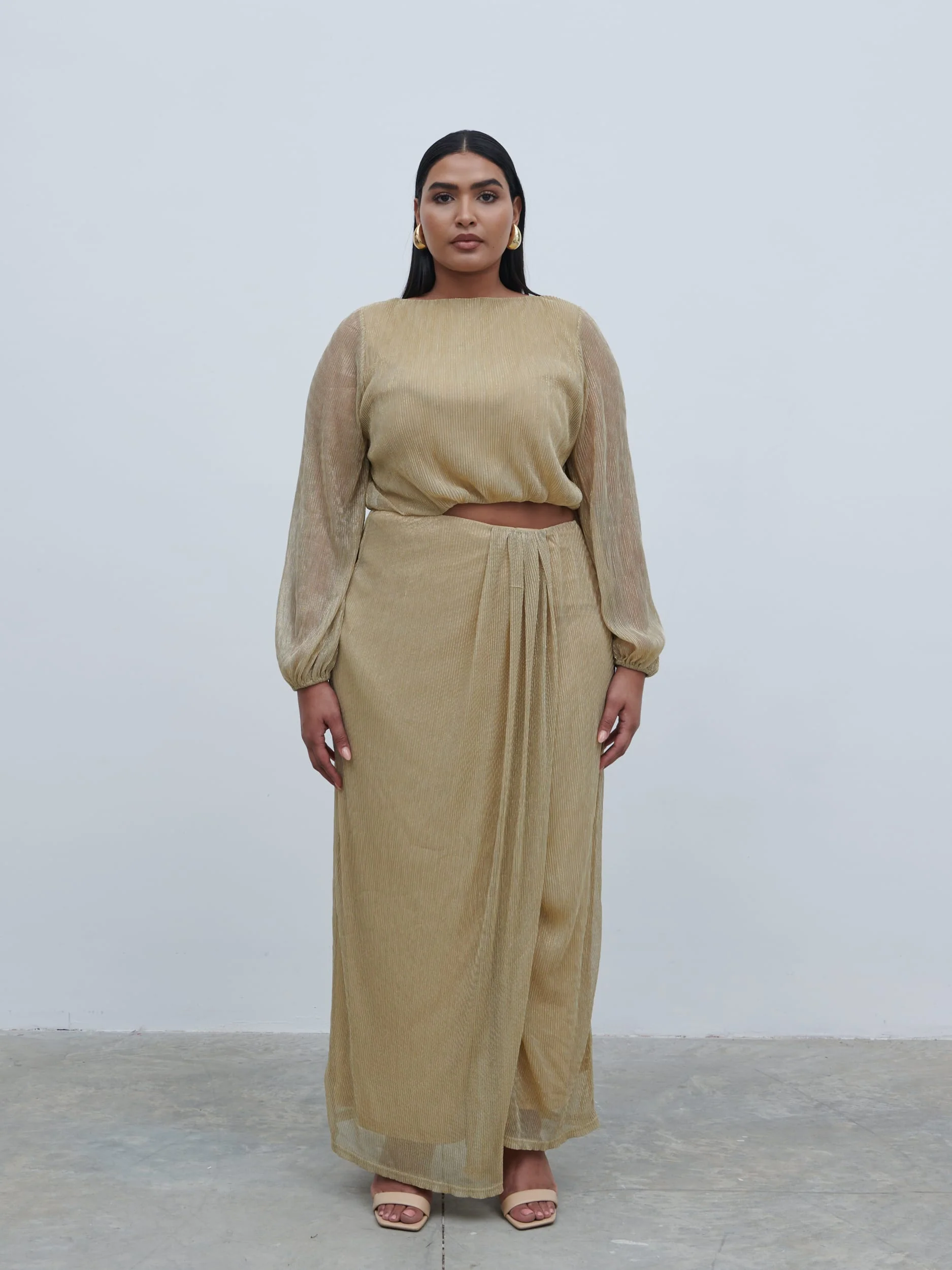 Rae Cut Out Maxi Dress Curve - Metallic Gold - Image 4