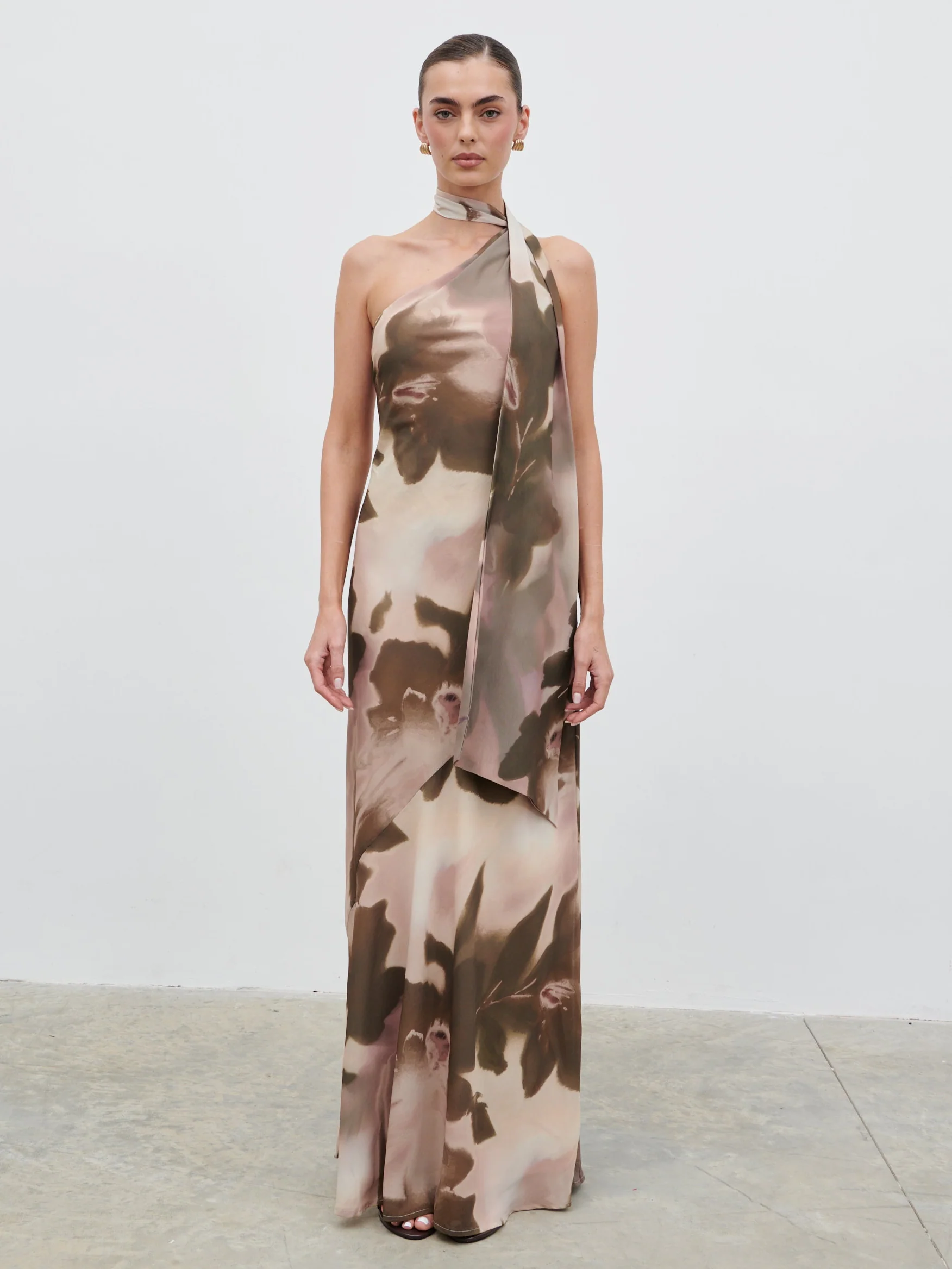 Sheree One Shoulder Chiffon Maxi Dress - Neutral Watercolour Floral - Image 4