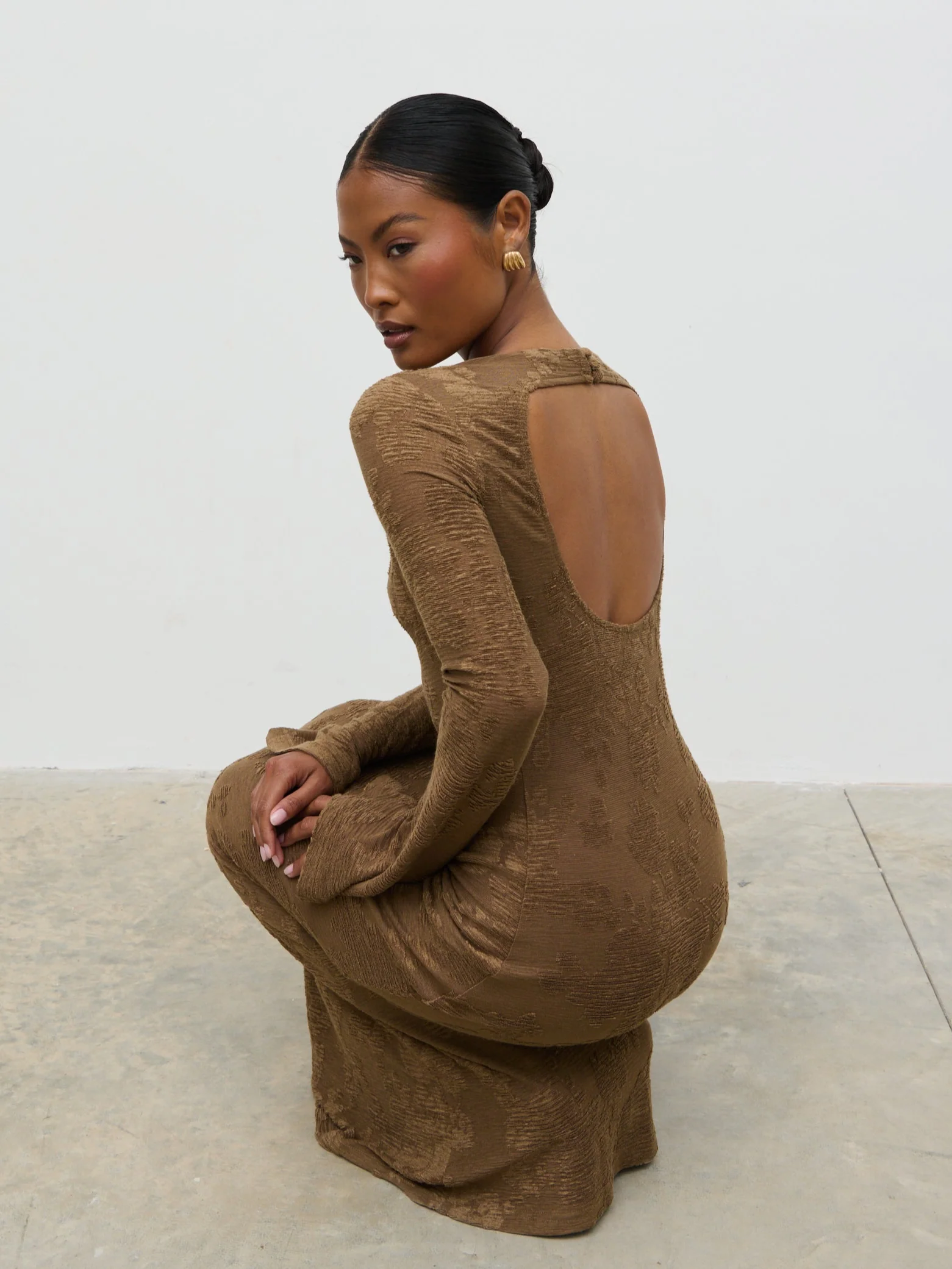 Tanaia Long Sleeve Jersey Maxi Dress - Chocolate Floral - Image 2
