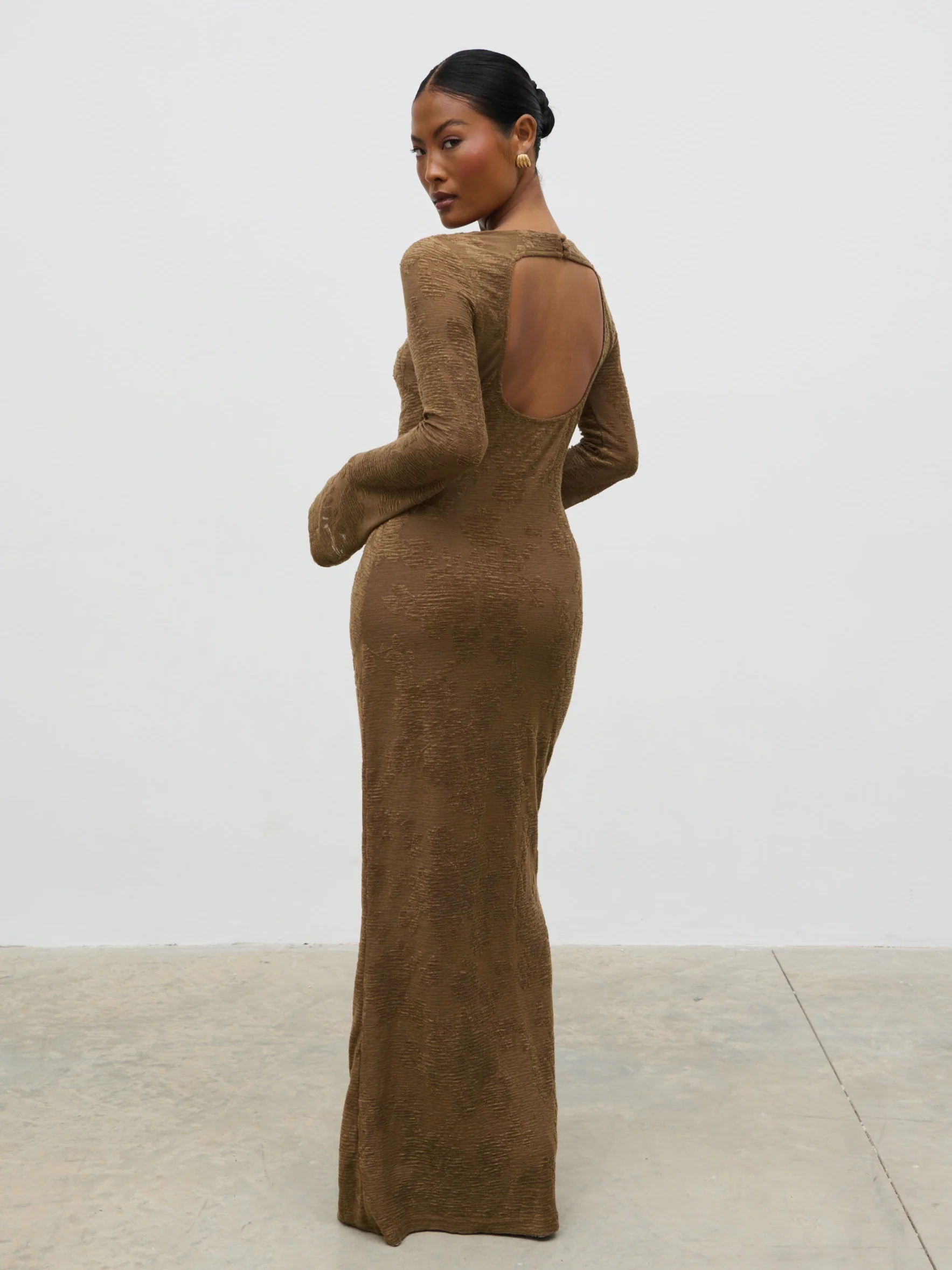 Tanaia Long Sleeve Jersey Maxi Dress - Chocolate Floral - Image 4