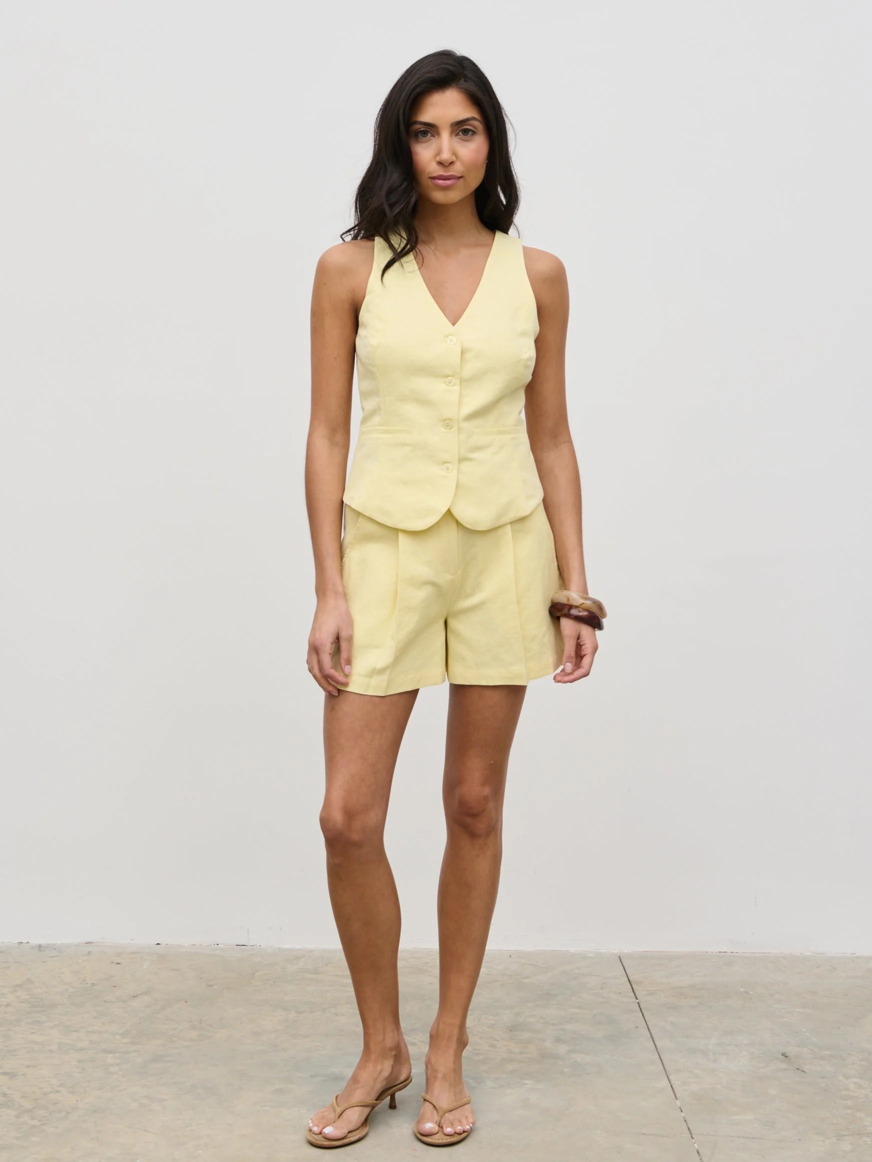 Thali Linen Shorts - Lemon - Image 5