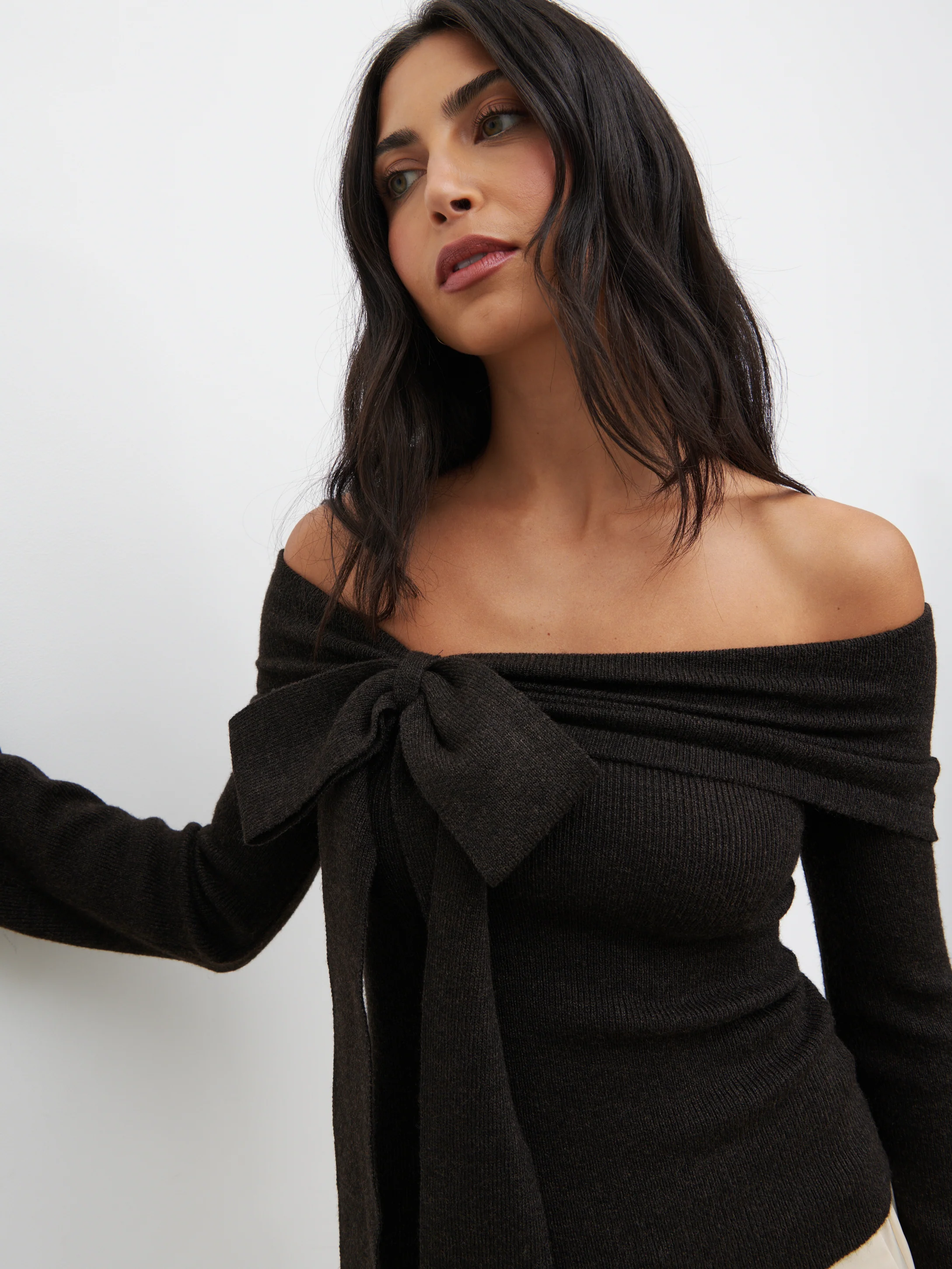 Tilda Bardot Bow Knit Top - Chocolate - Image 4