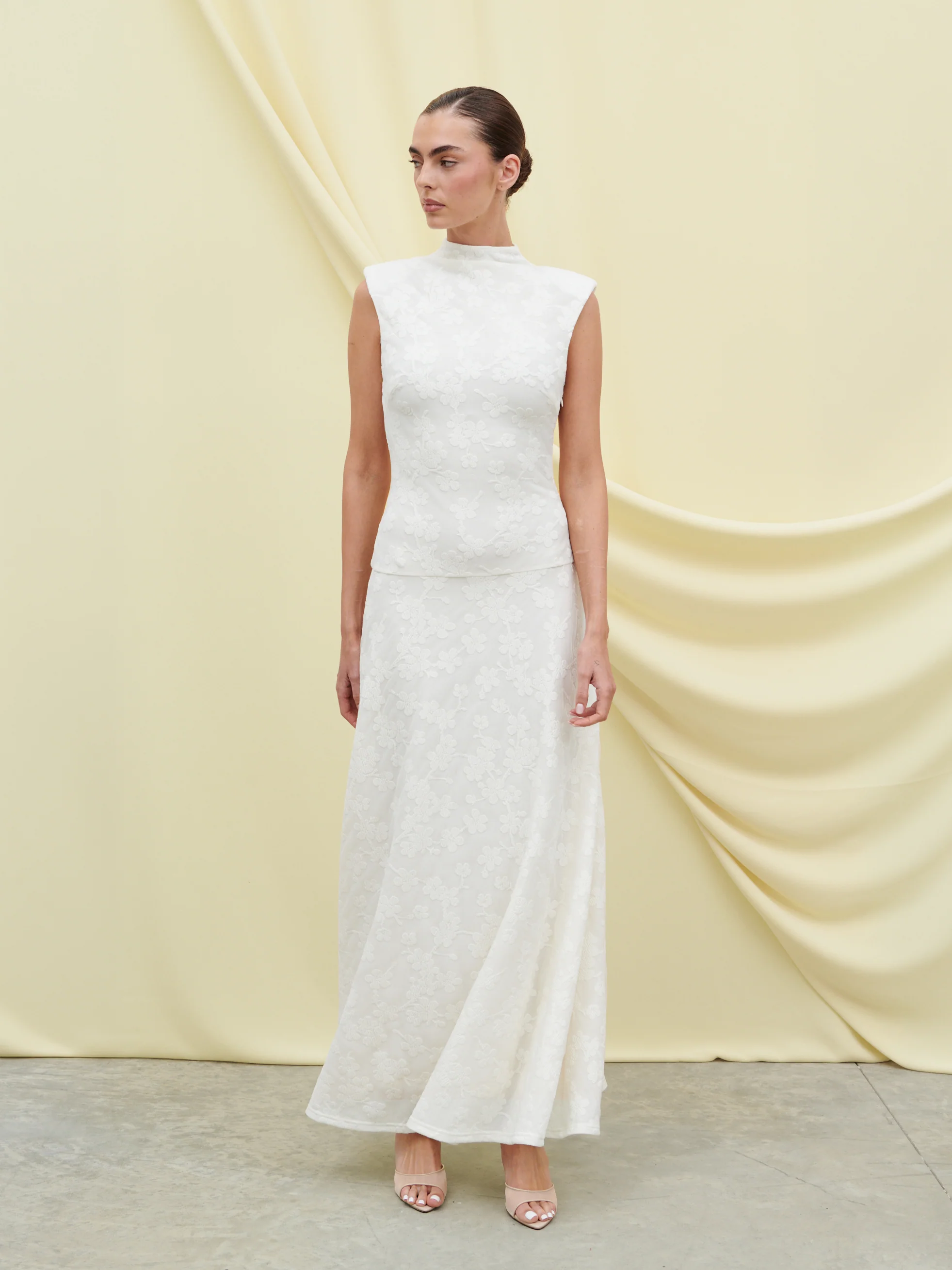 Tyra Drop Hem Floral Maxi Dress - Cream - Image 3