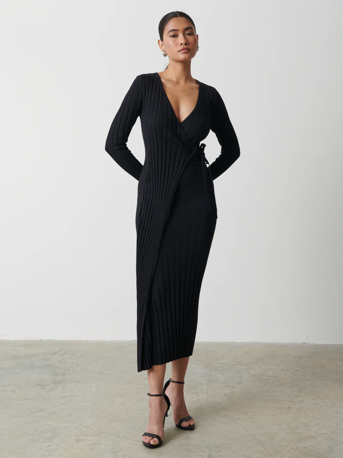 Vinnie Wrap Tie Midaxi Dress - Black - Image 4