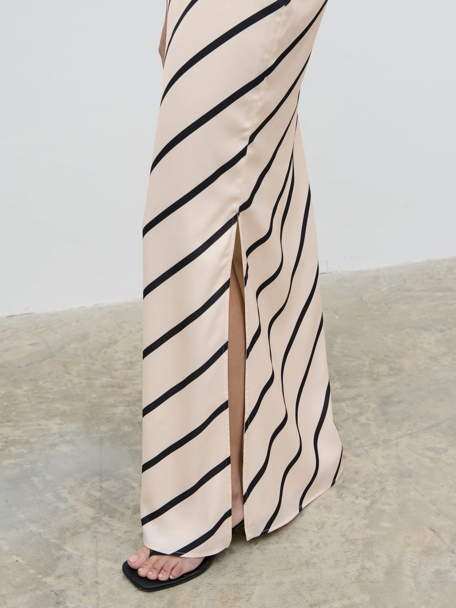 Zuri Maxi Skirt - Asymmetric Stripe - Image 3